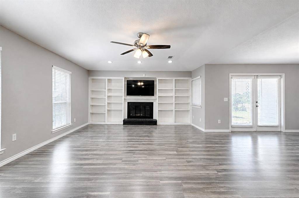 1223 Sequoia Drive, Desoto, TX 75115