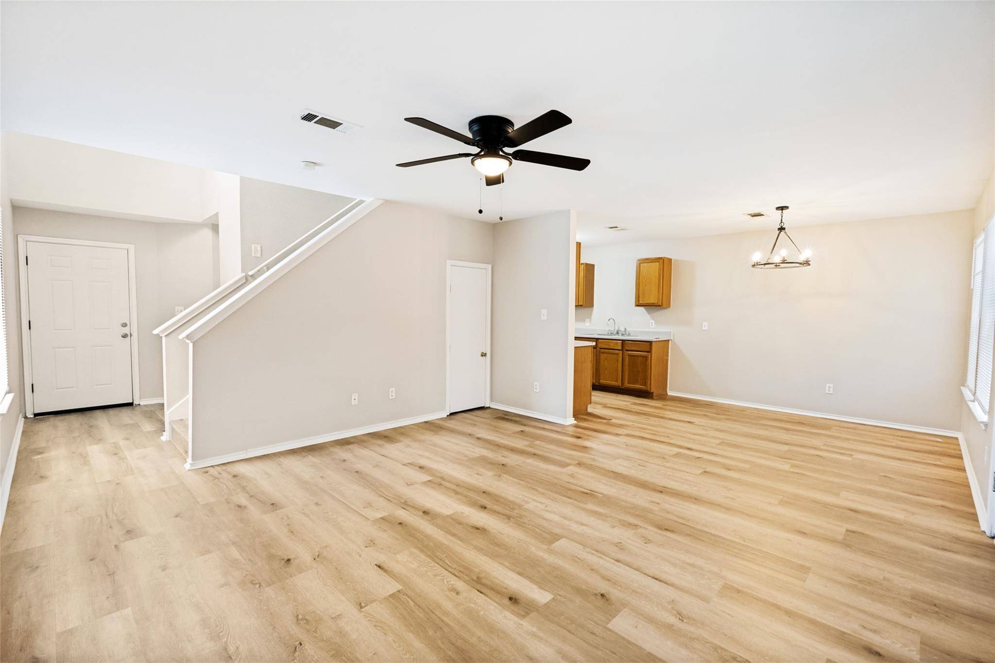 945-947 Sagewood TRL, San Marcos, TX 78666