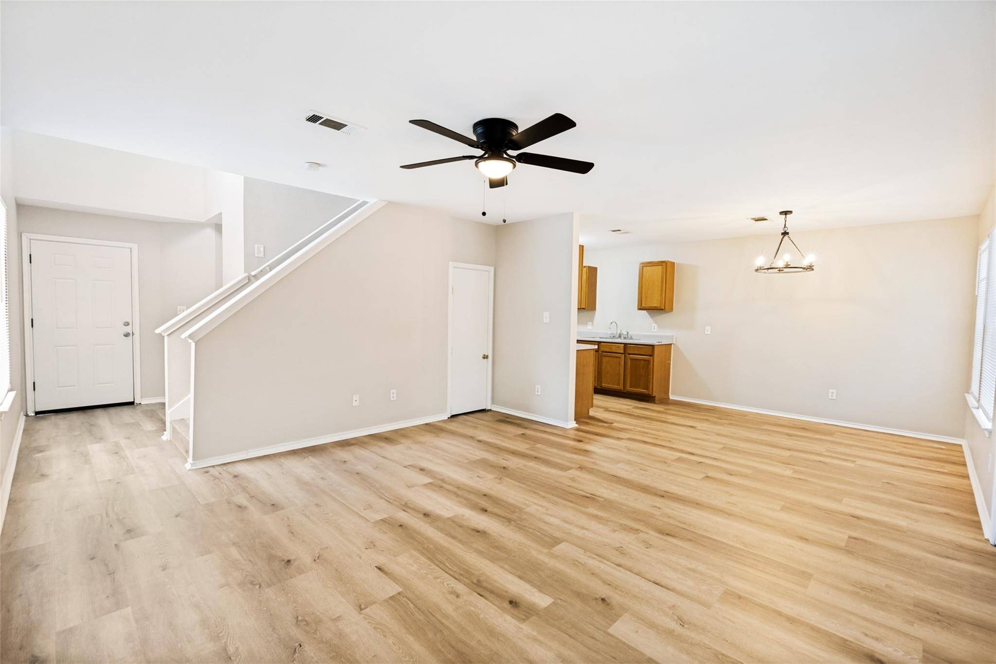 945-947 Sagewood TRL, San Marcos, TX 78666
