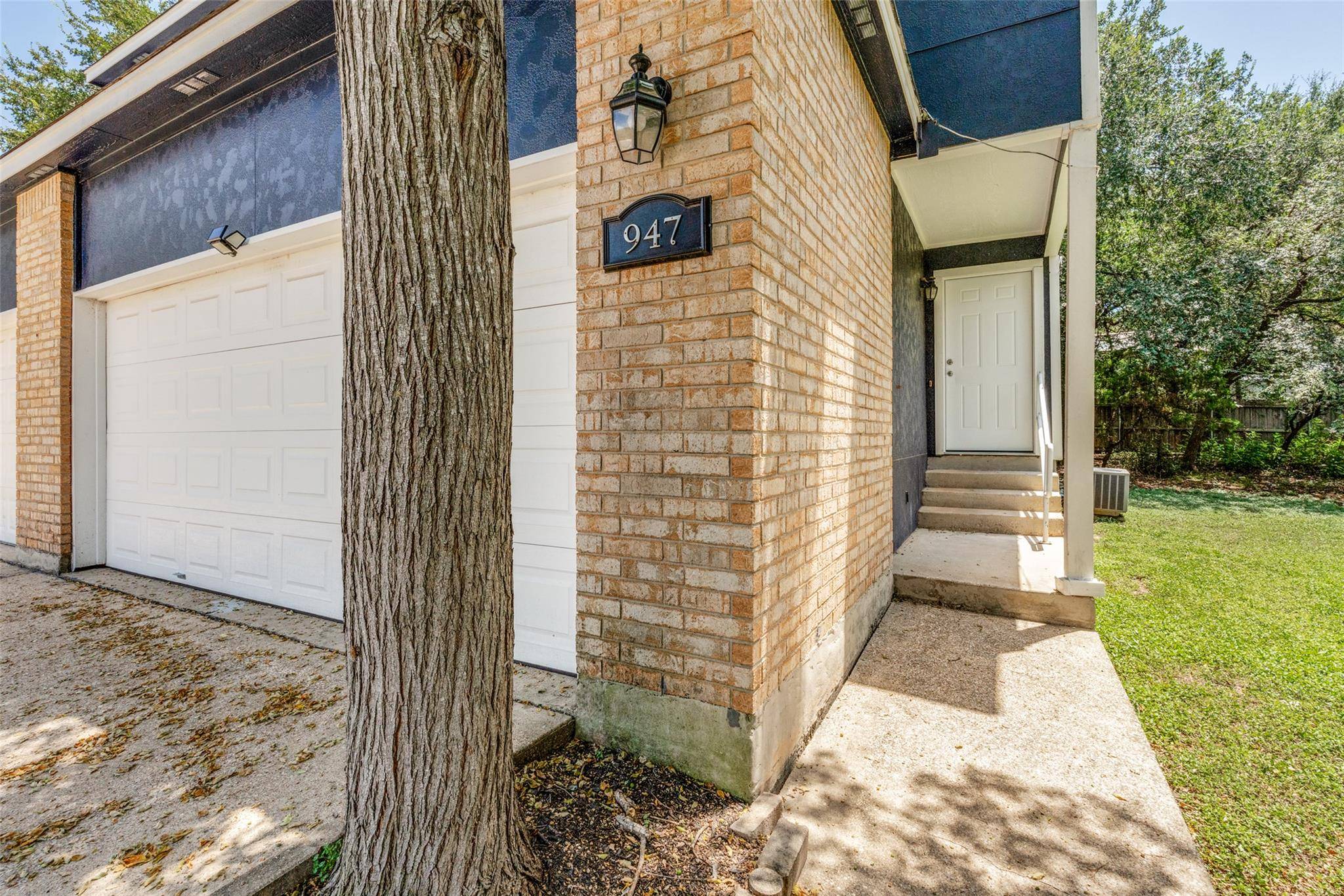 945-947 Sagewood TRL, San Marcos, TX 78666