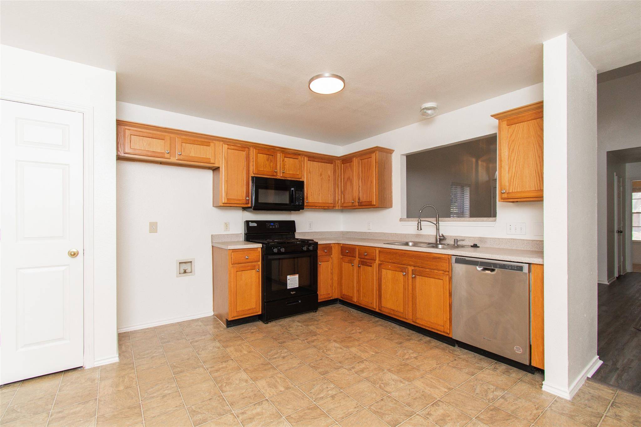 1436 Roxannes RUN, Pflugerville, TX 78660
