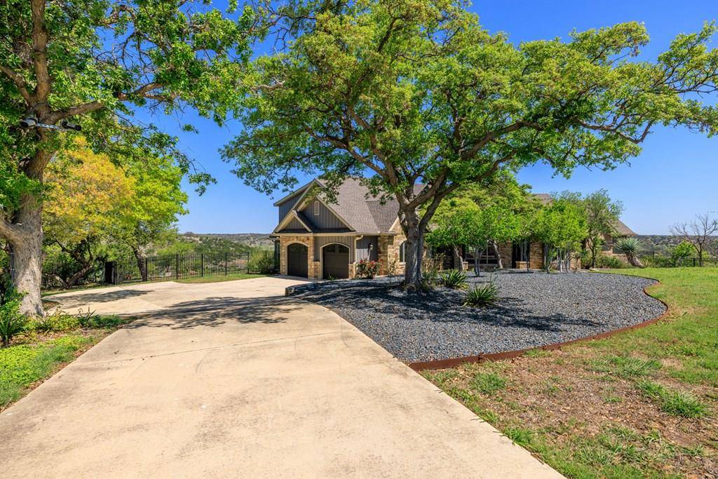 203 Flight PATH, Fredericksburg, TX 78624