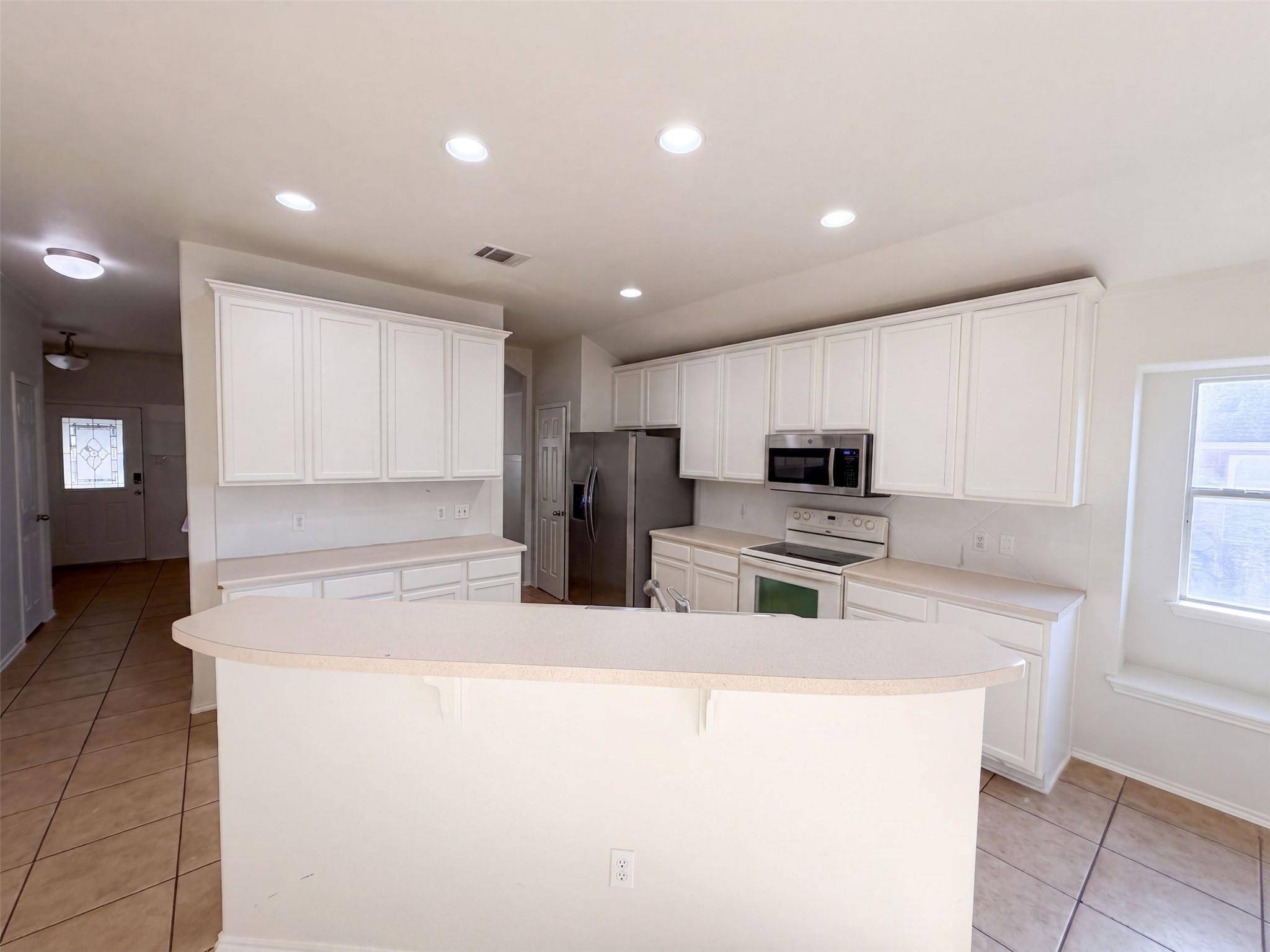 404 Timothy John DR, Pflugerville, TX 78660