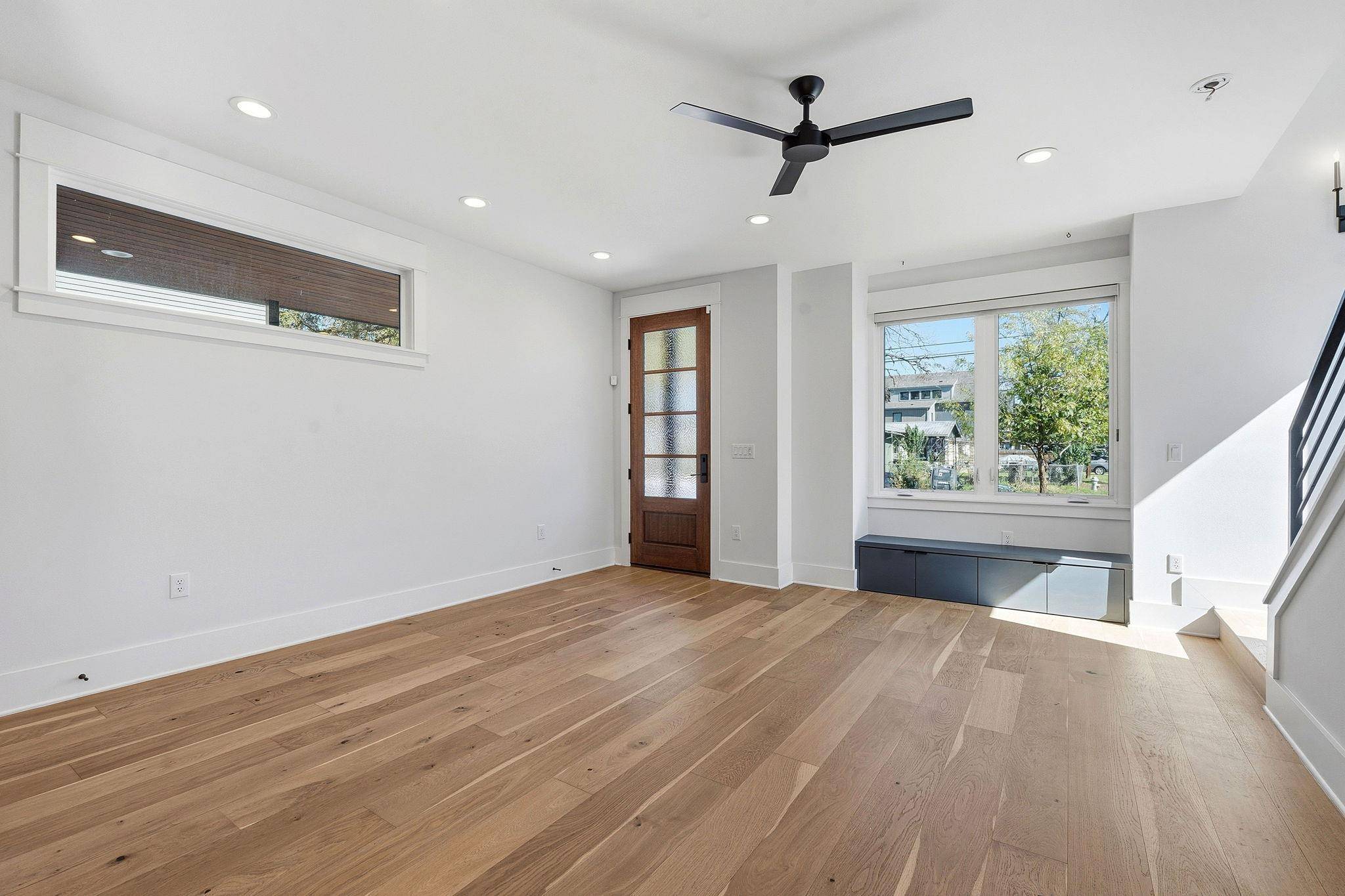 2921 Lyons RD #1, Austin, TX 78702