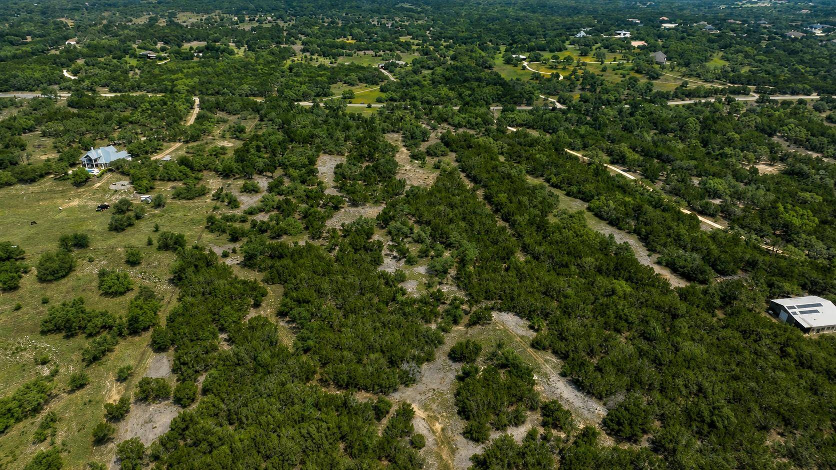 1400 Panther Creek RD, Driftwood, TX 78619
