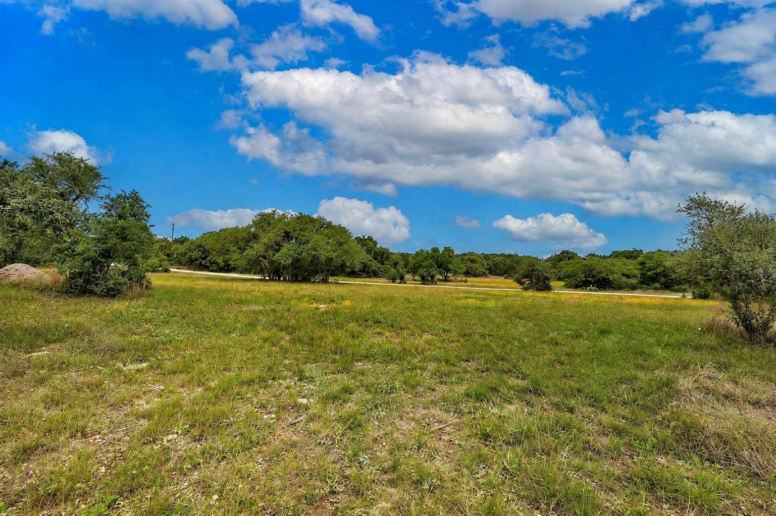 1400 Panther Creek RD, Driftwood, TX 78619