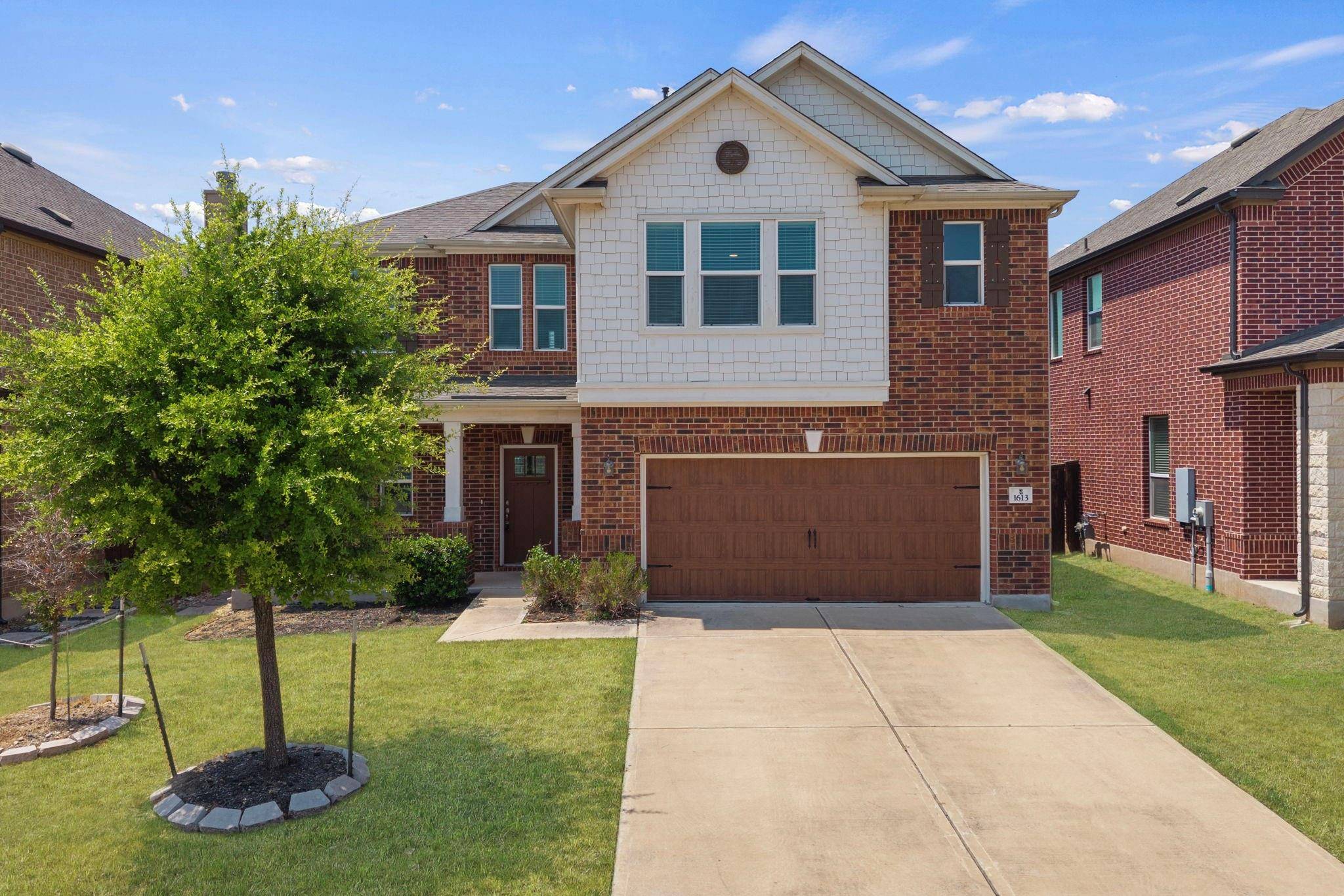 1613 Sonny DR, Leander, TX 78641