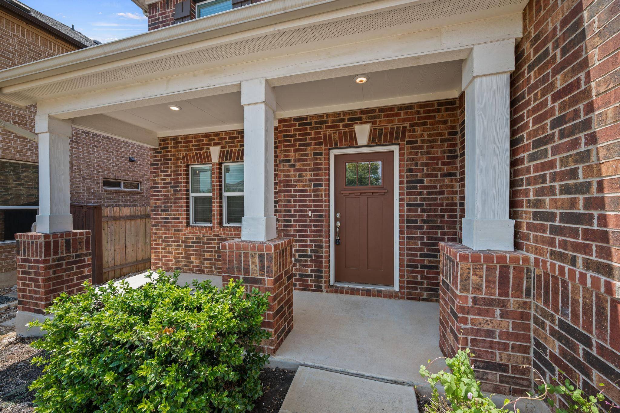 1613 Sonny DR, Leander, TX 78641