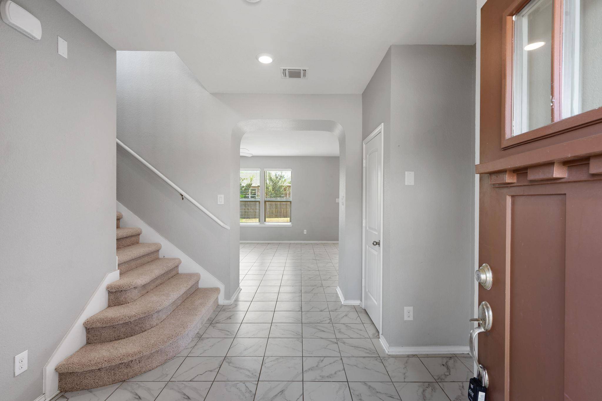 1613 Sonny DR, Leander, TX 78641