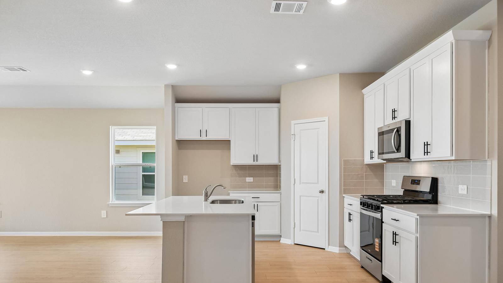 13709 Carper DR, Manor, TX 78653