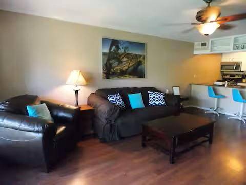 1818 S Lakeshore BLVD #37, Austin, TX 78741