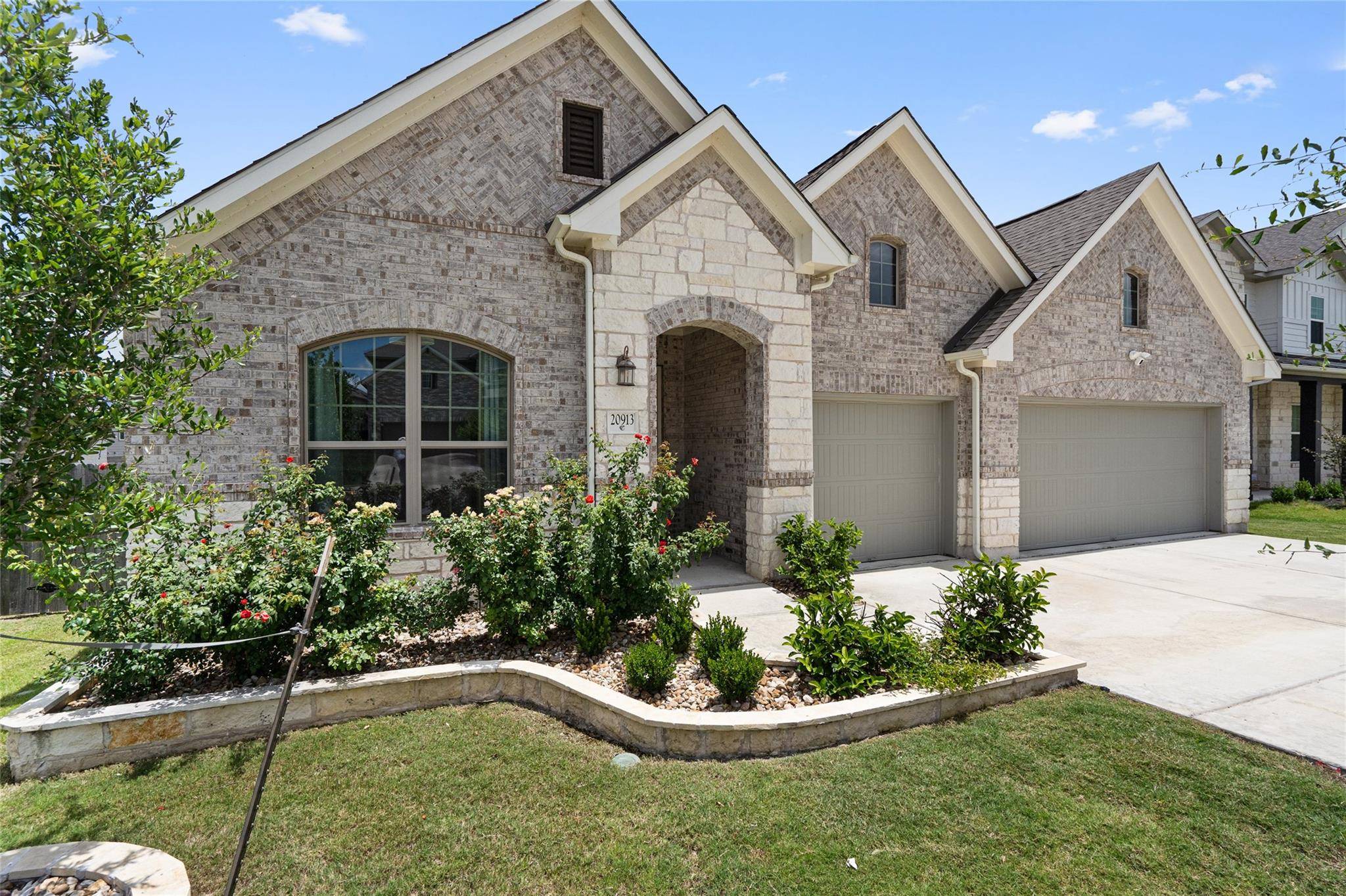 20913 Maggie LN, Pflugerville, TX 78660