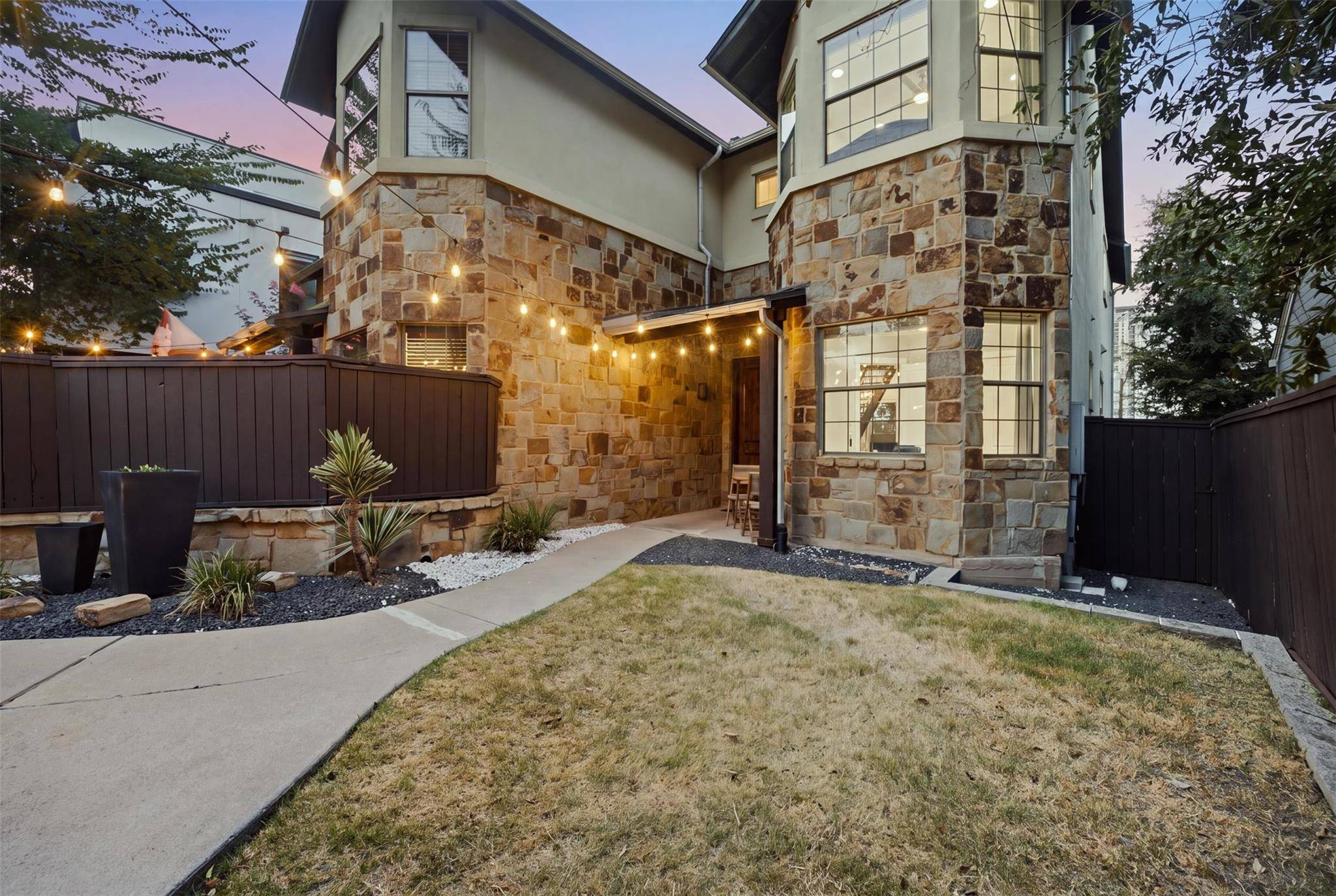 512 Sunny LN #B, Austin, TX 78704