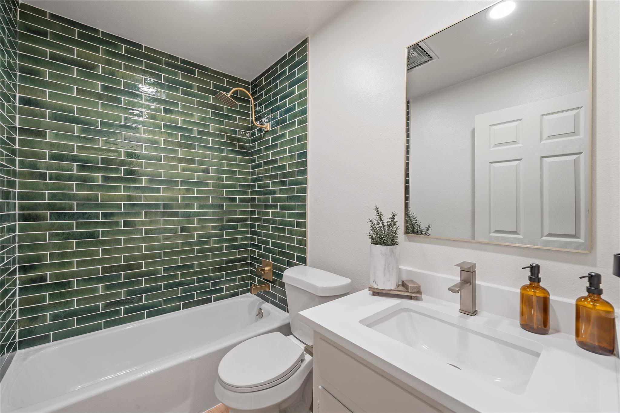 7304 Hartnell DR, Austin, TX 78723