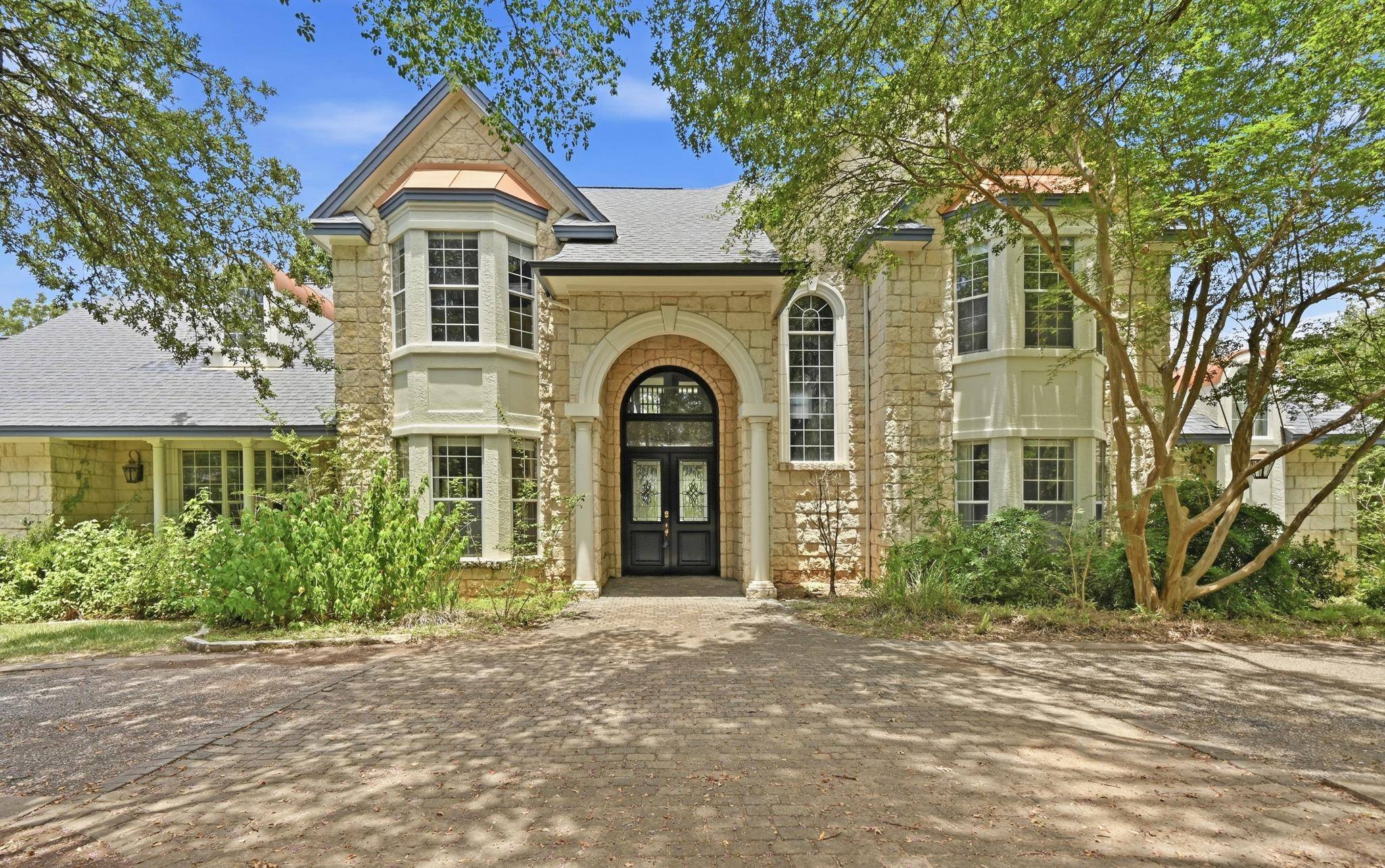 850 Jerrys LN, Buda, TX 78610