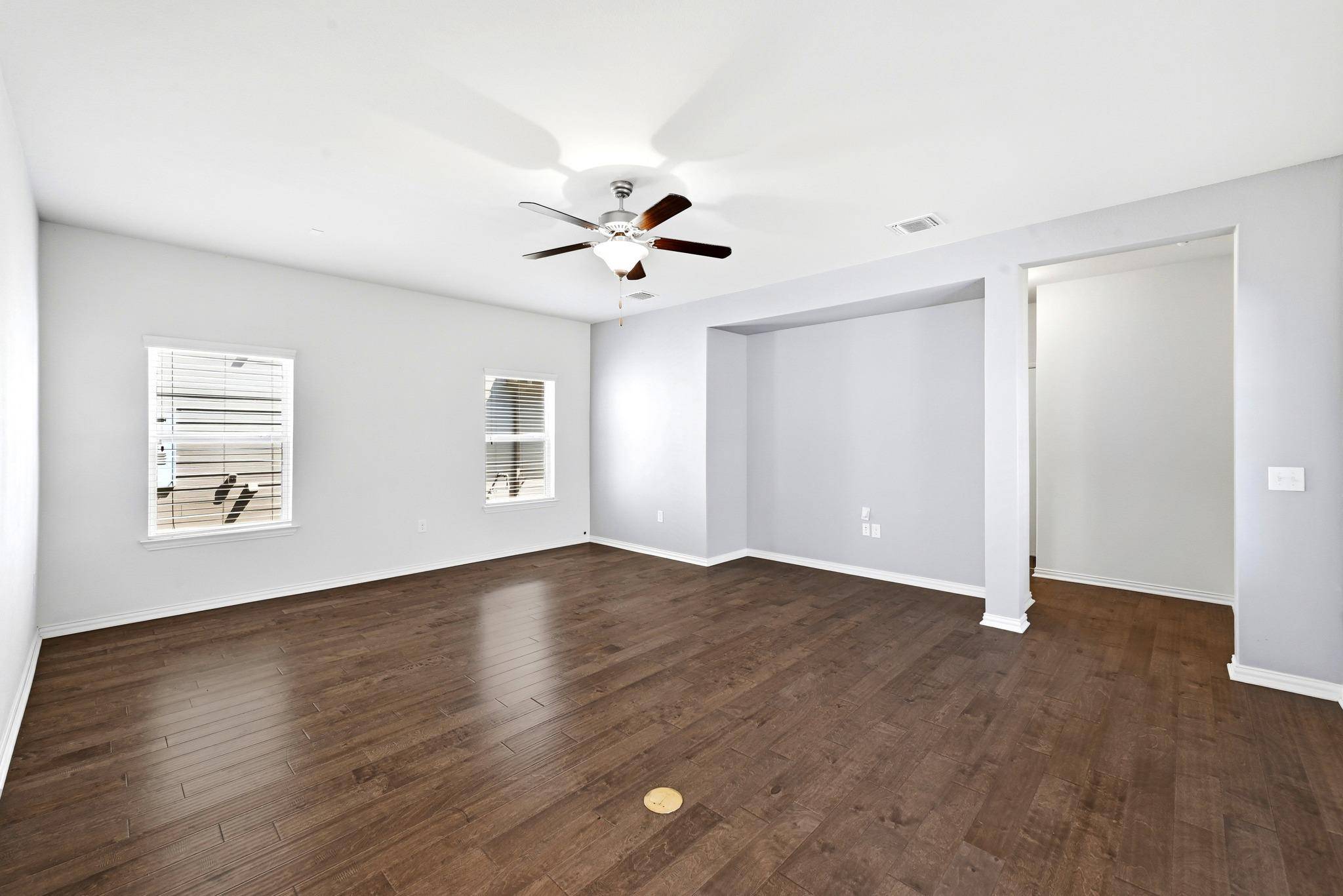 8821 Cattle Baron PATH, Austin, TX 78747
