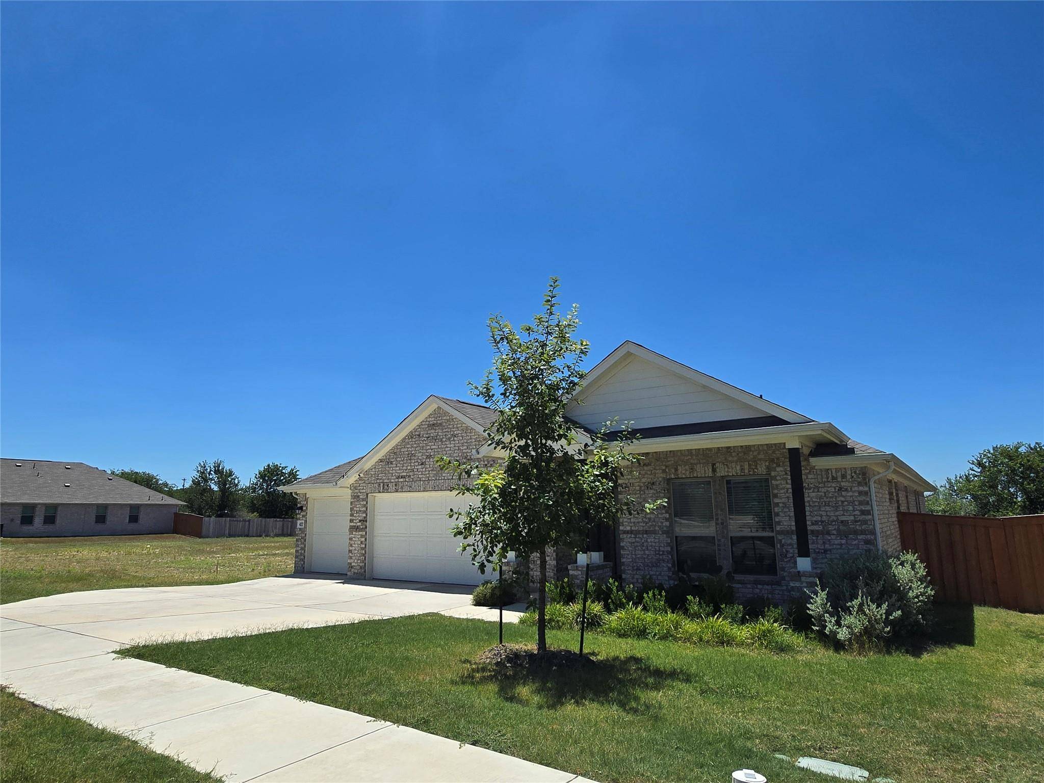 422 Backstays LOOP, Kyle, TX 78640