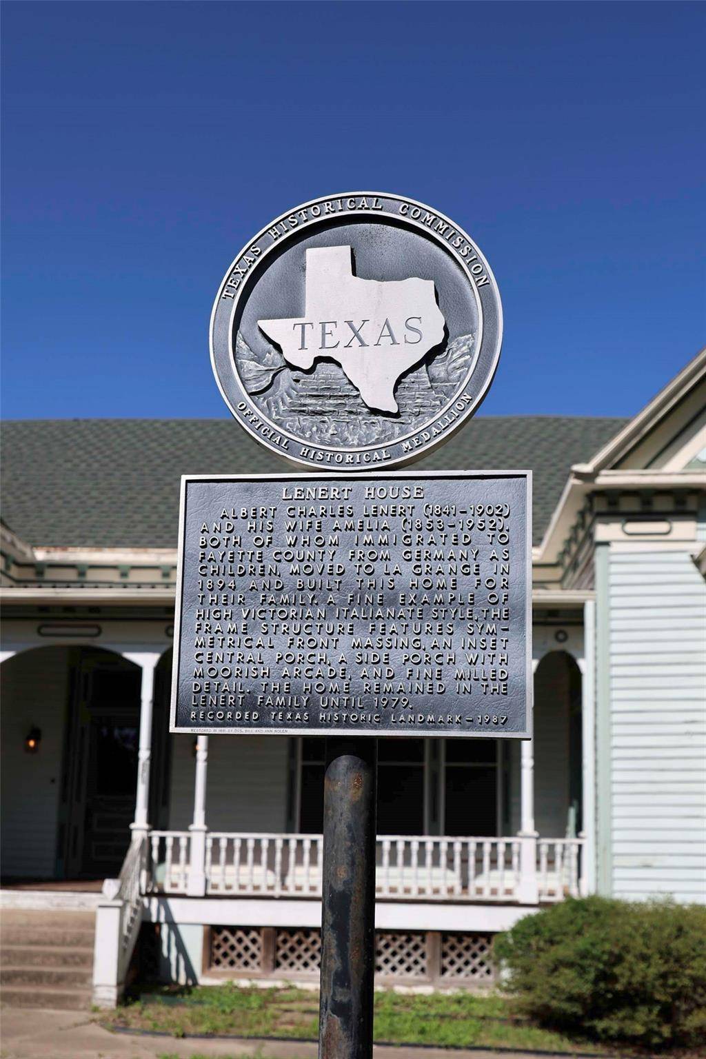 350 N Madison ST, La Grange, TX 78945
