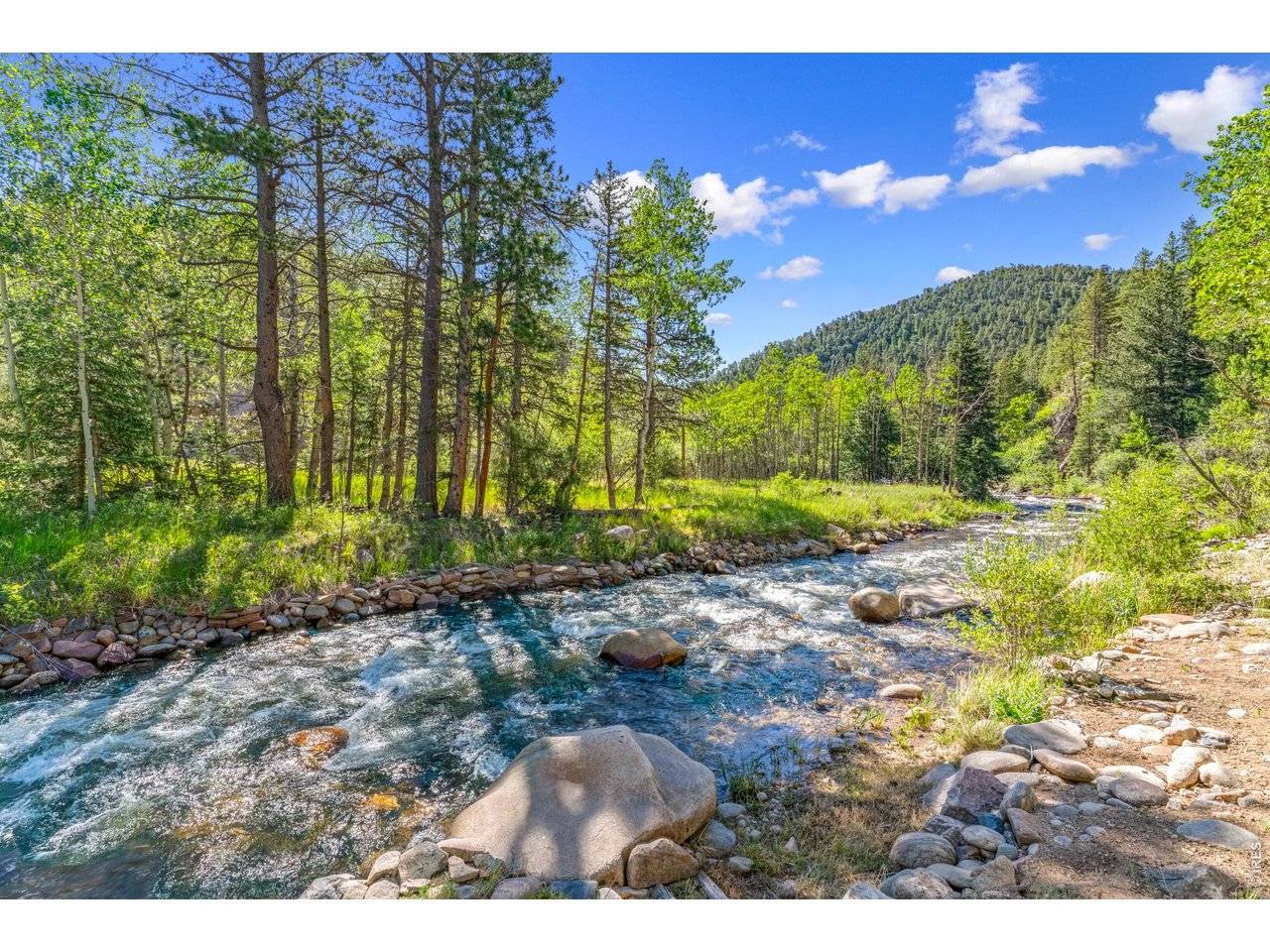 21692 S Saint Vrain, Lyons, CO 80540