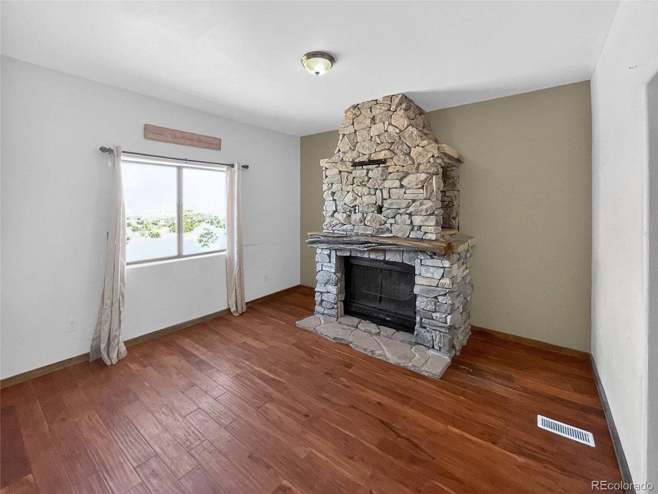 2041 Comanche, Walsenburg, CO 81089