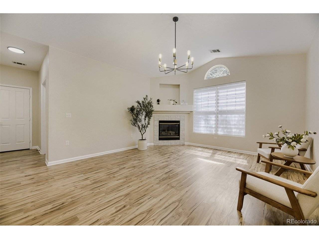 4045 S Crystal #204, Aurora, CO 80014
