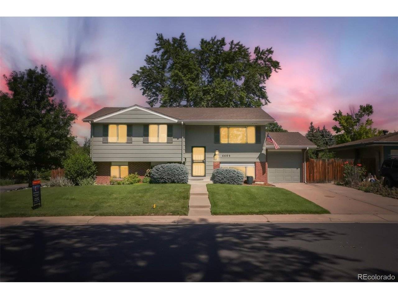 6689 S Delaware, Littleton, CO 80120