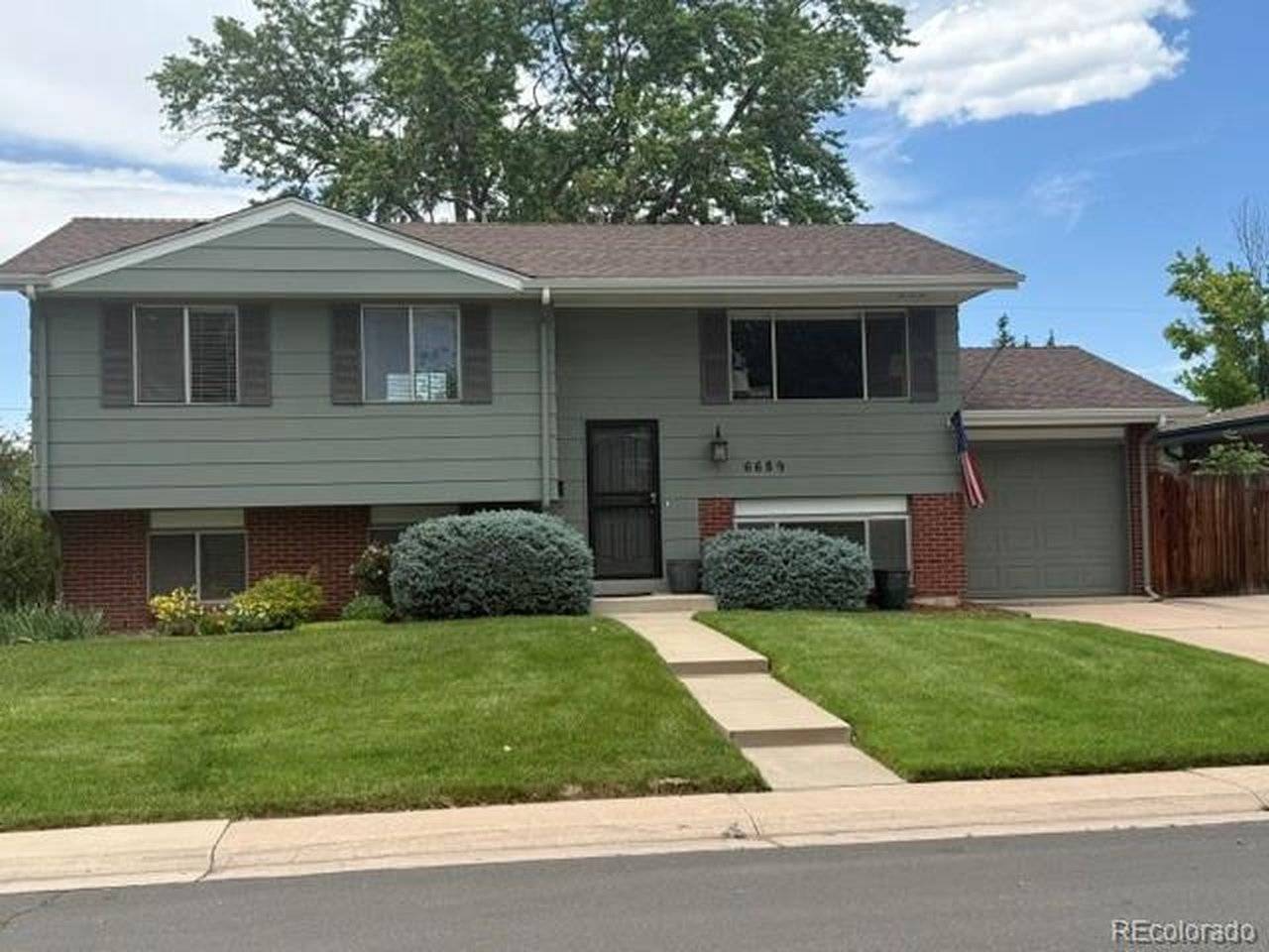 6689 S Delaware, Littleton, CO 80120