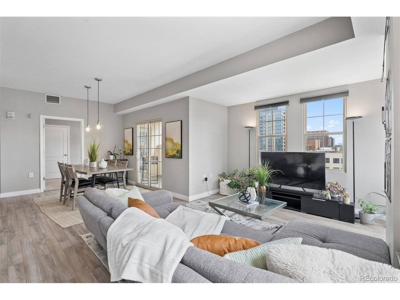 300 W 11th #10B, Denver, CO 80204