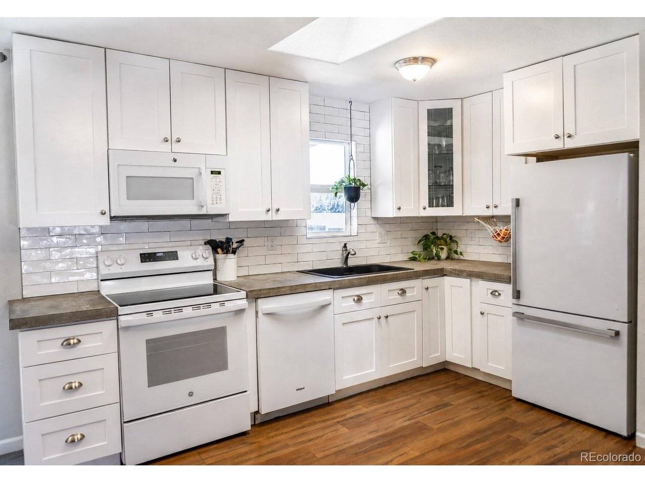 4613 S Jellison, Littleton, CO 80123