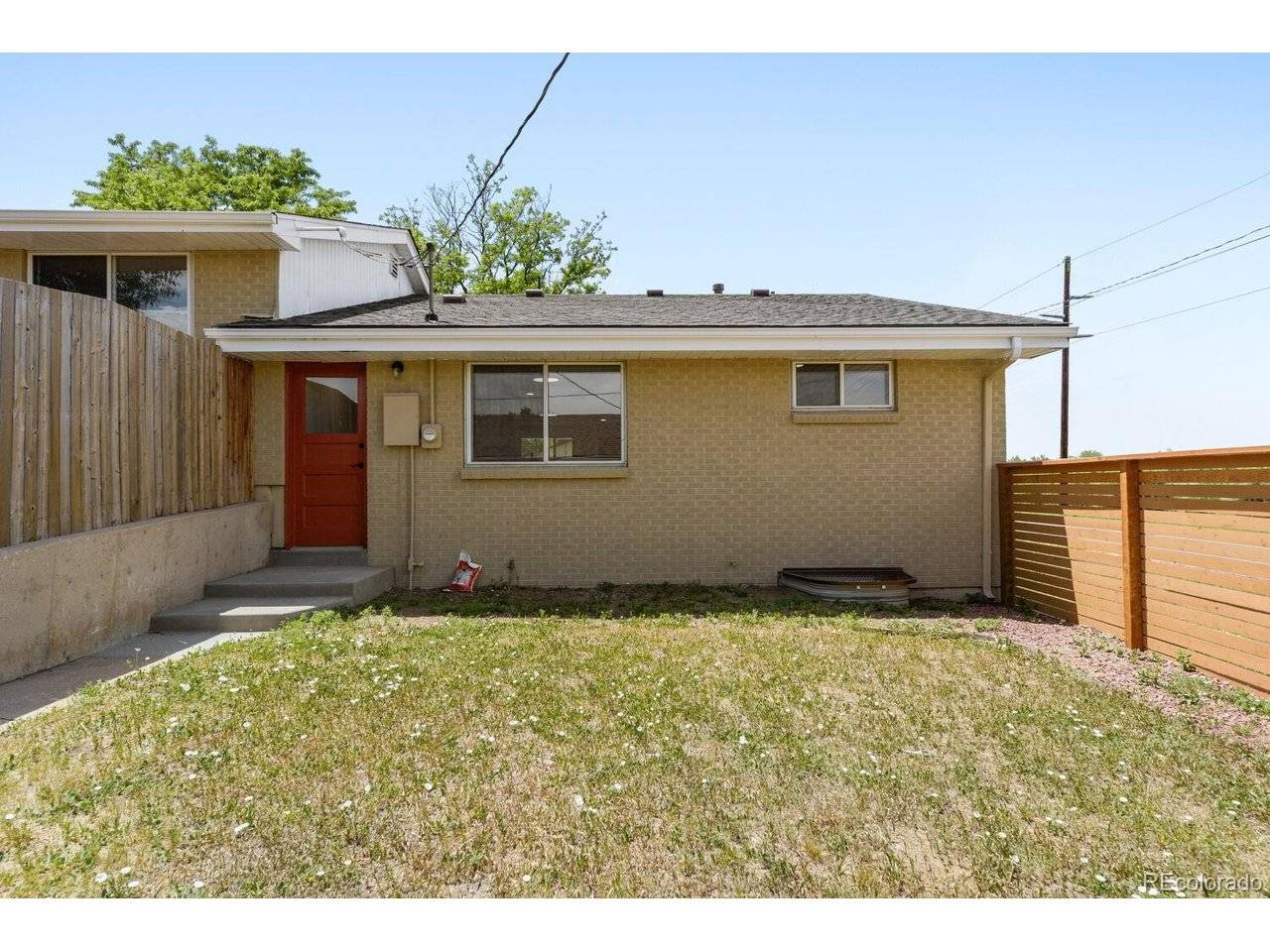 900 S Yarrow, Lakewood, CO 80226