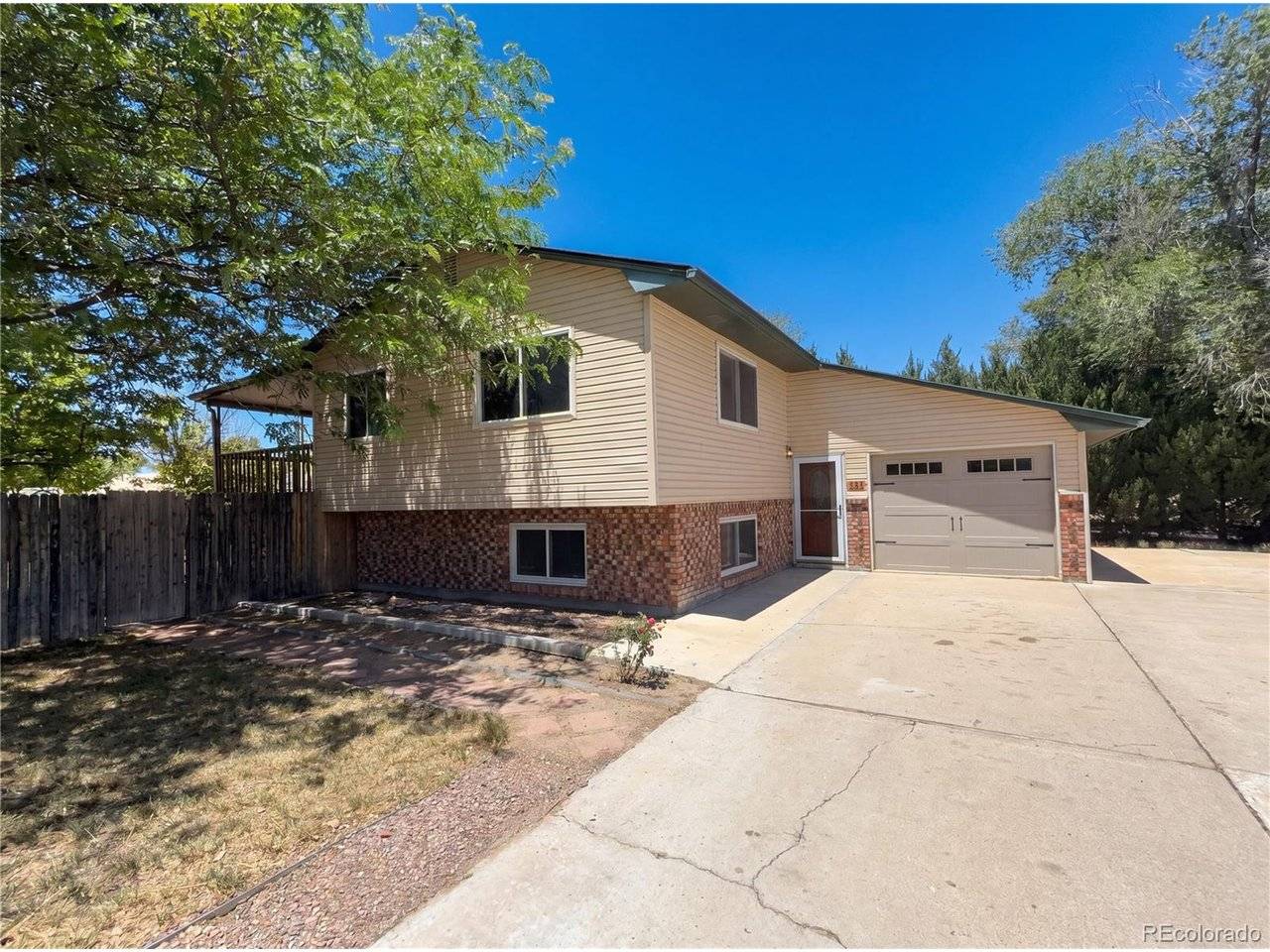 301 4th, La Junta, CO 81050