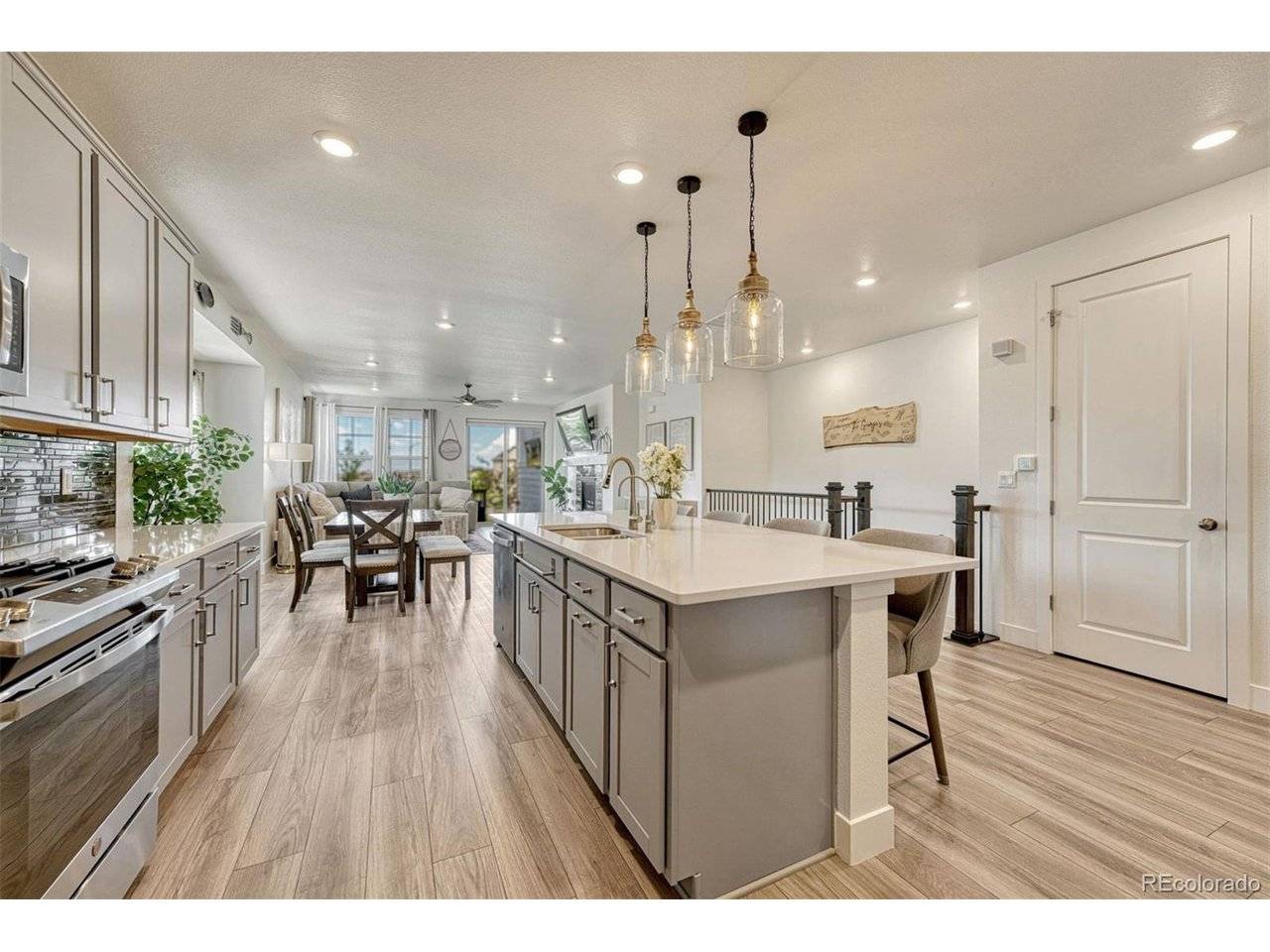 7843 Plateau Creek, Littleton, CO 80125