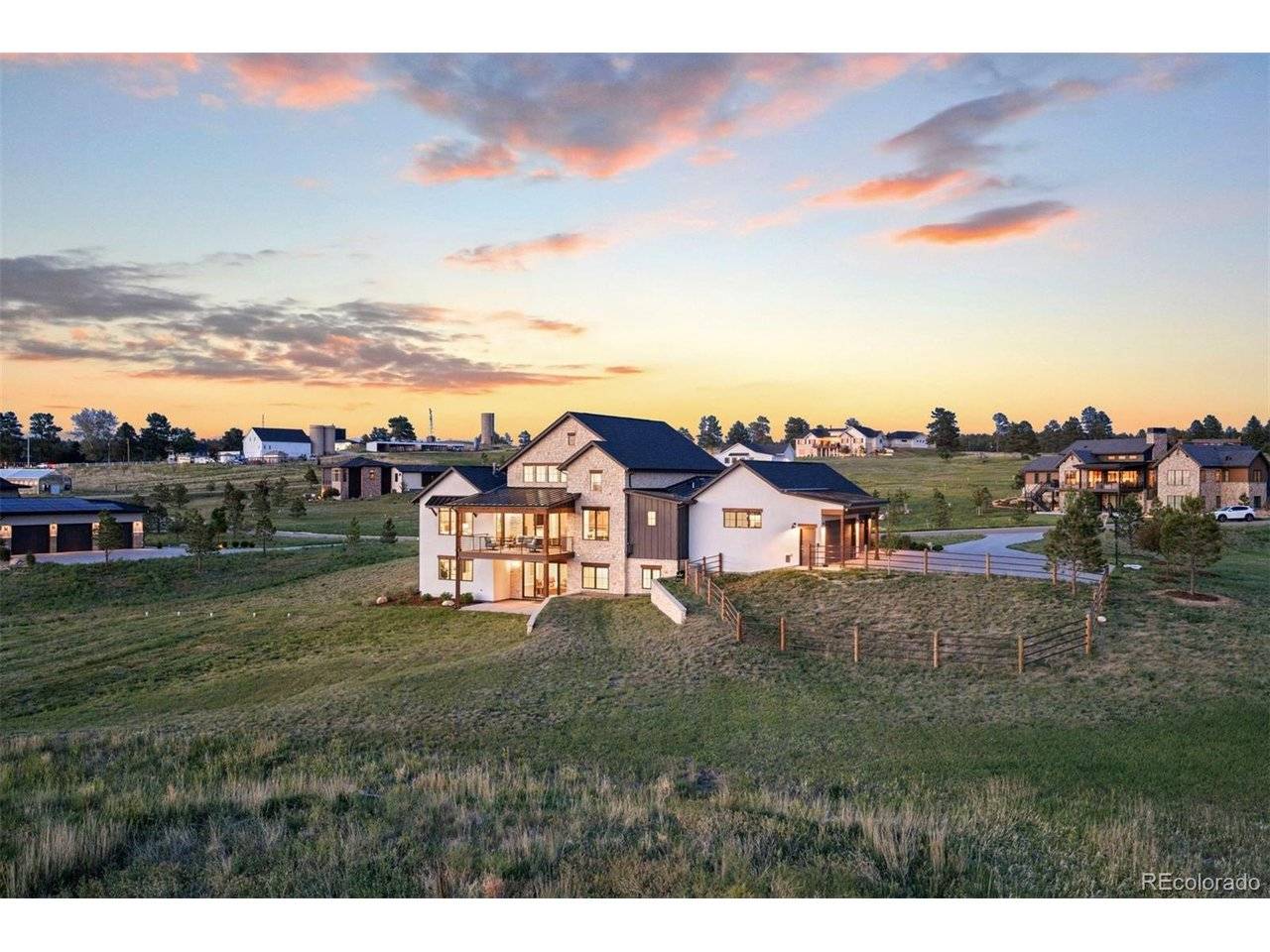 2433 Fox View, Franktown, CO 80116
