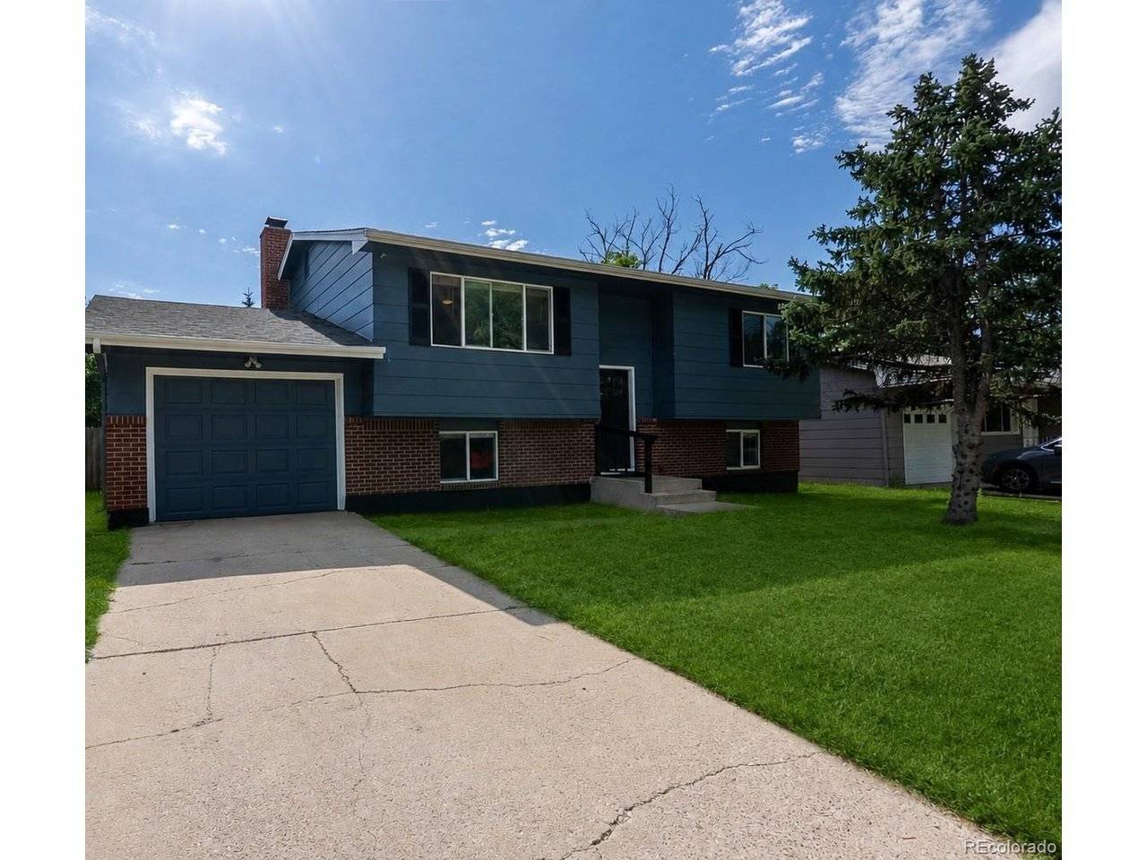 925 Arrawanna, Colorado Springs, CO 80909