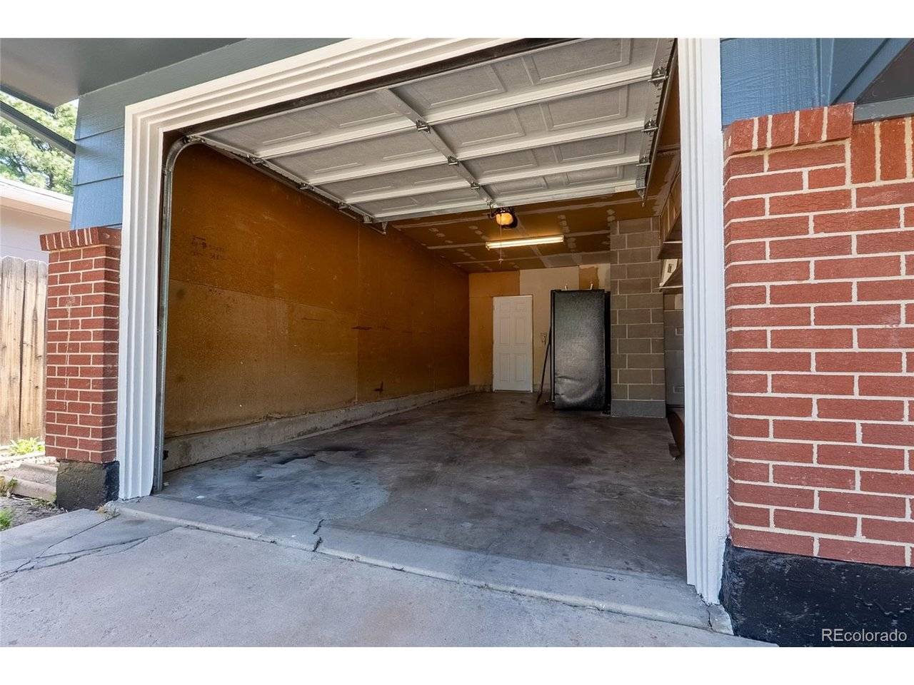 925 Arrawanna, Colorado Springs, CO 80909