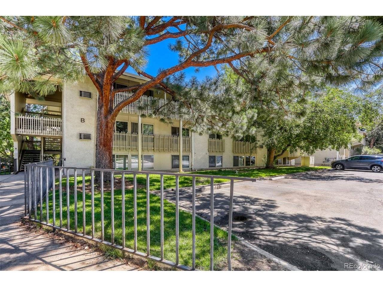 2707 Valmont #211B, Boulder, CO 80304
