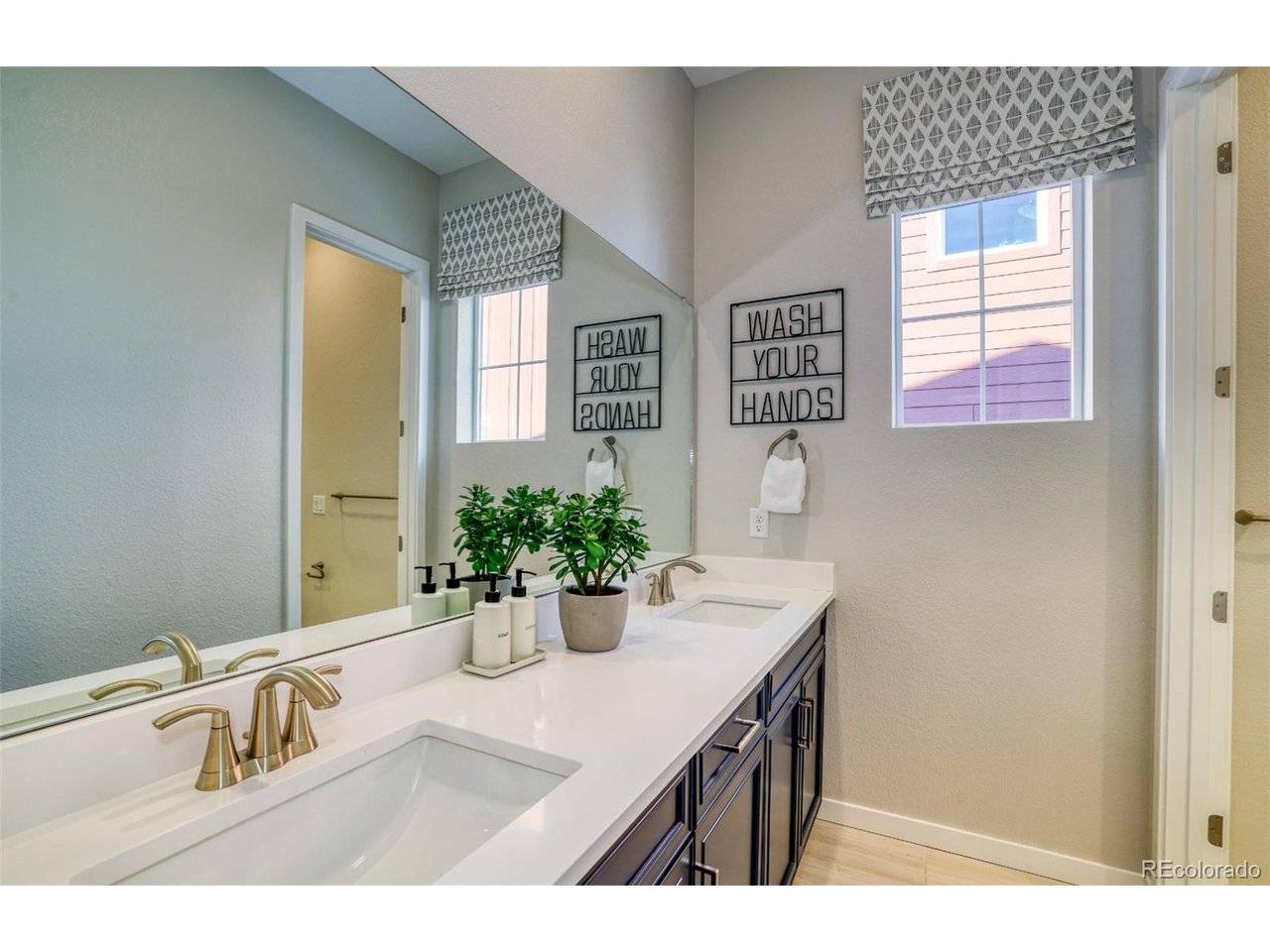 8811 Hotchkiss, Littleton, CO 80125