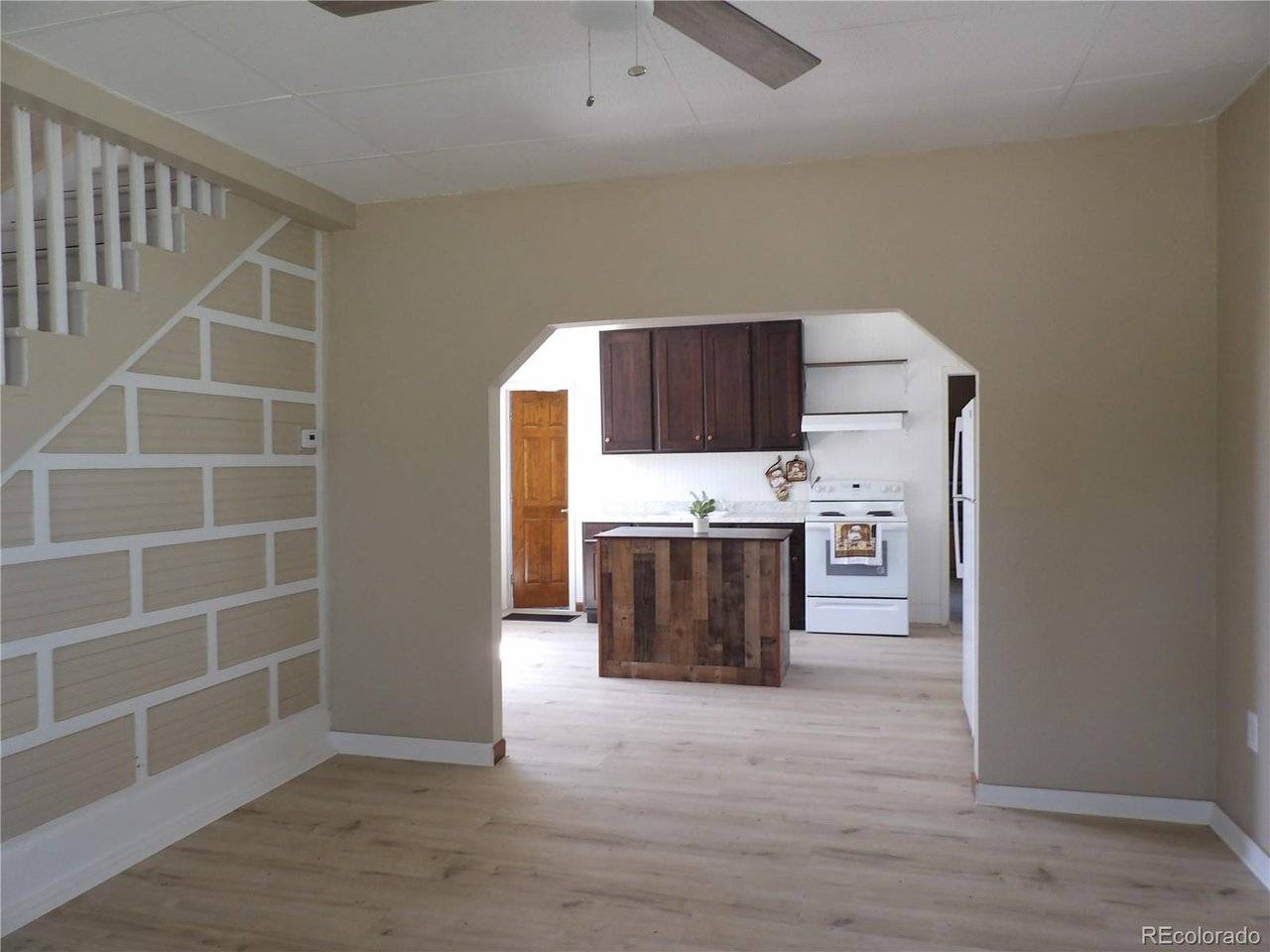 324 Lewis, La Junta, CO 81050