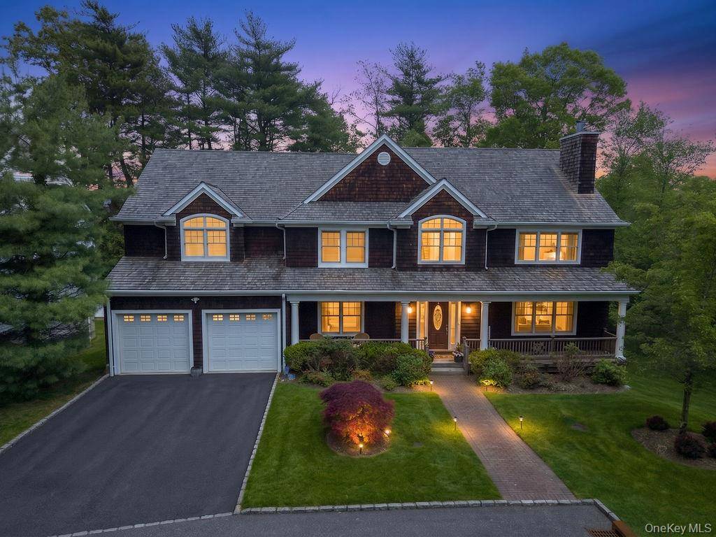 899 Harbor View RD, Mill Neck, NY 11771