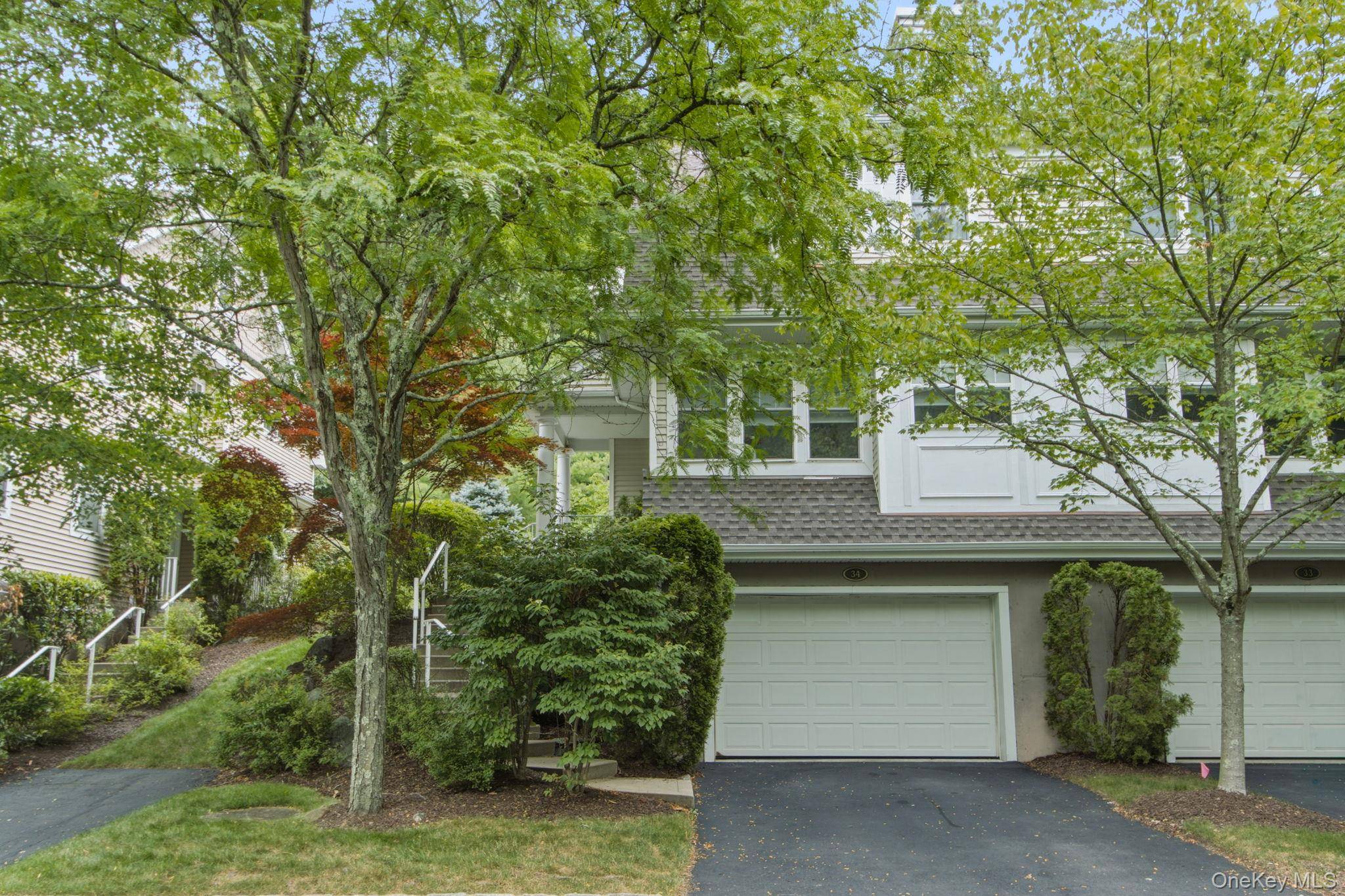 34 Briarbrook DR, Briarcliff Manor, NY 10510