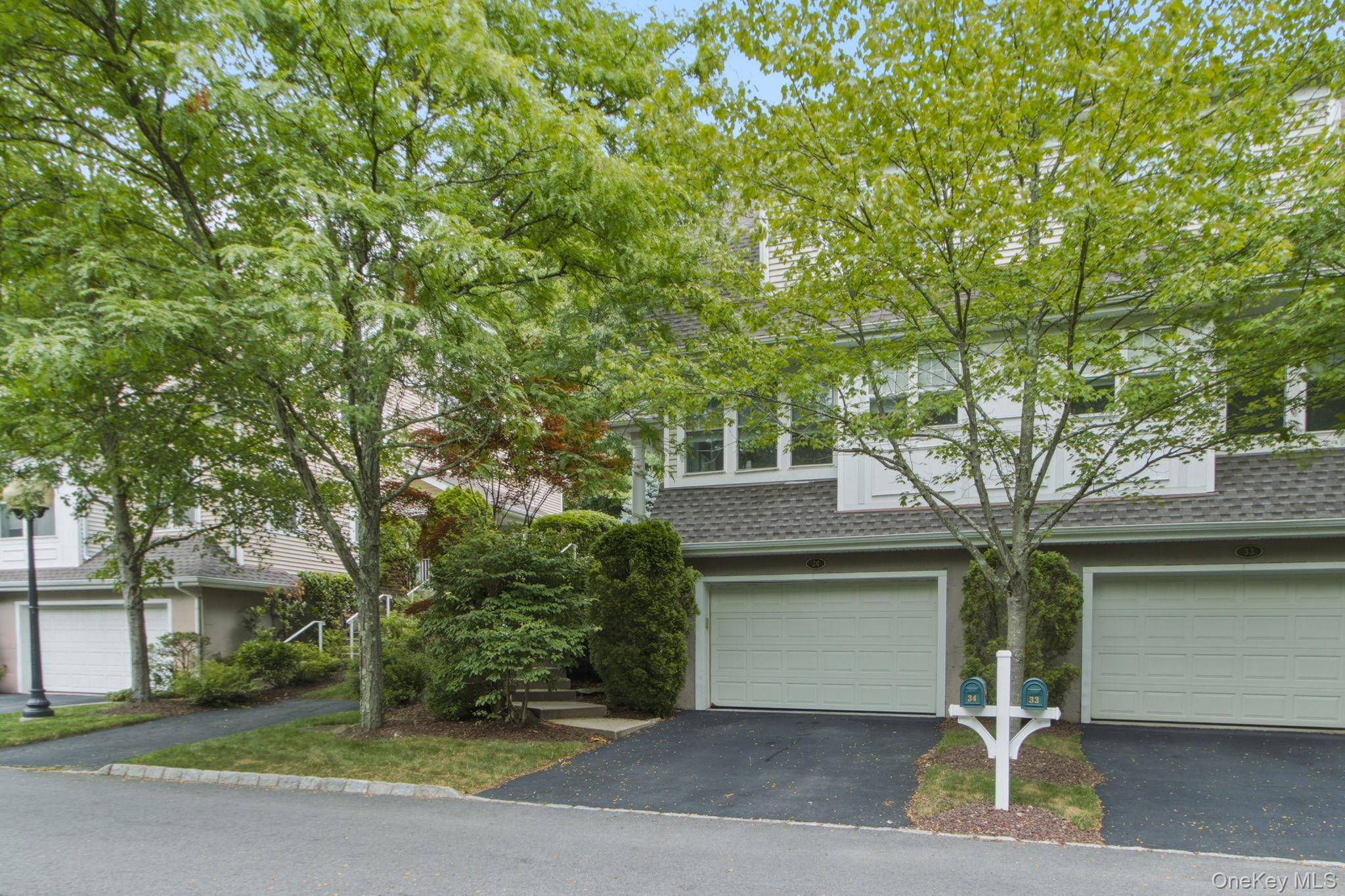 34 Briarbrook DR, Briarcliff Manor, NY 10510