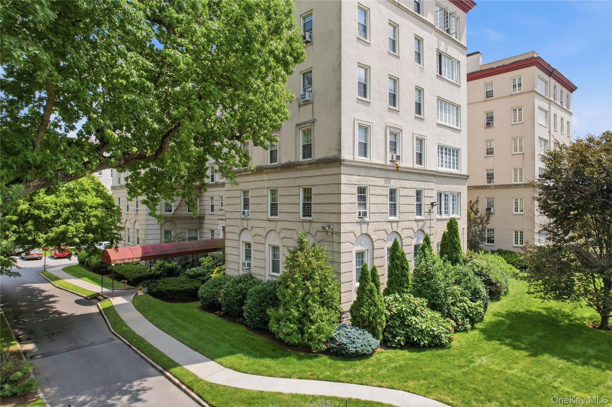 2 Park LN #4C, Mount Vernon, NY 10552
