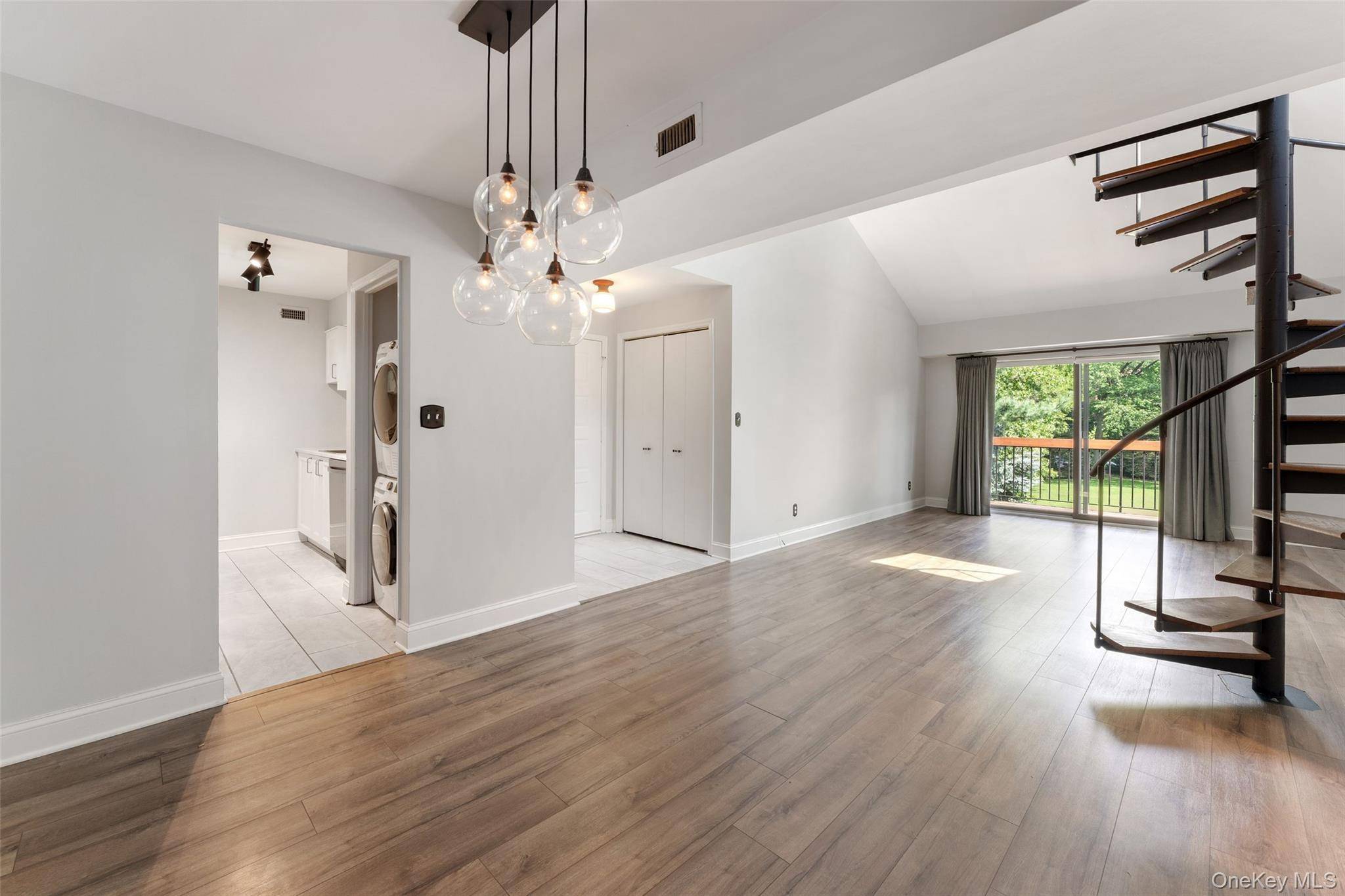 18 Bronxville Glen DR #3-12, Bronxville, NY 10708