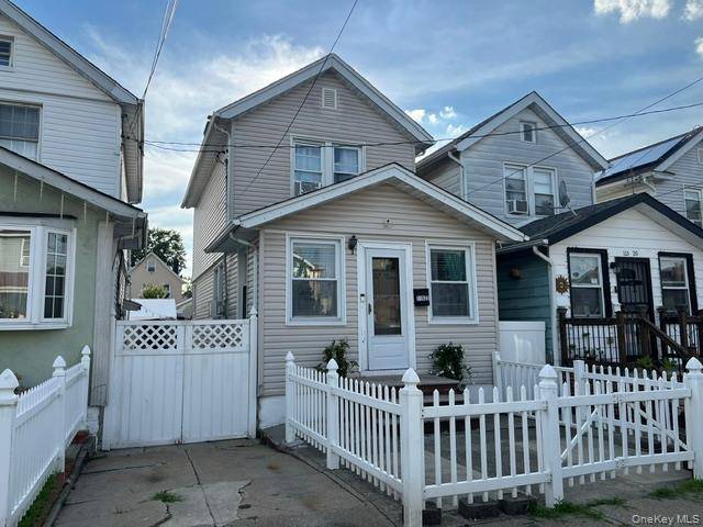 11522 124th ST, South Ozone Park, NY 11420