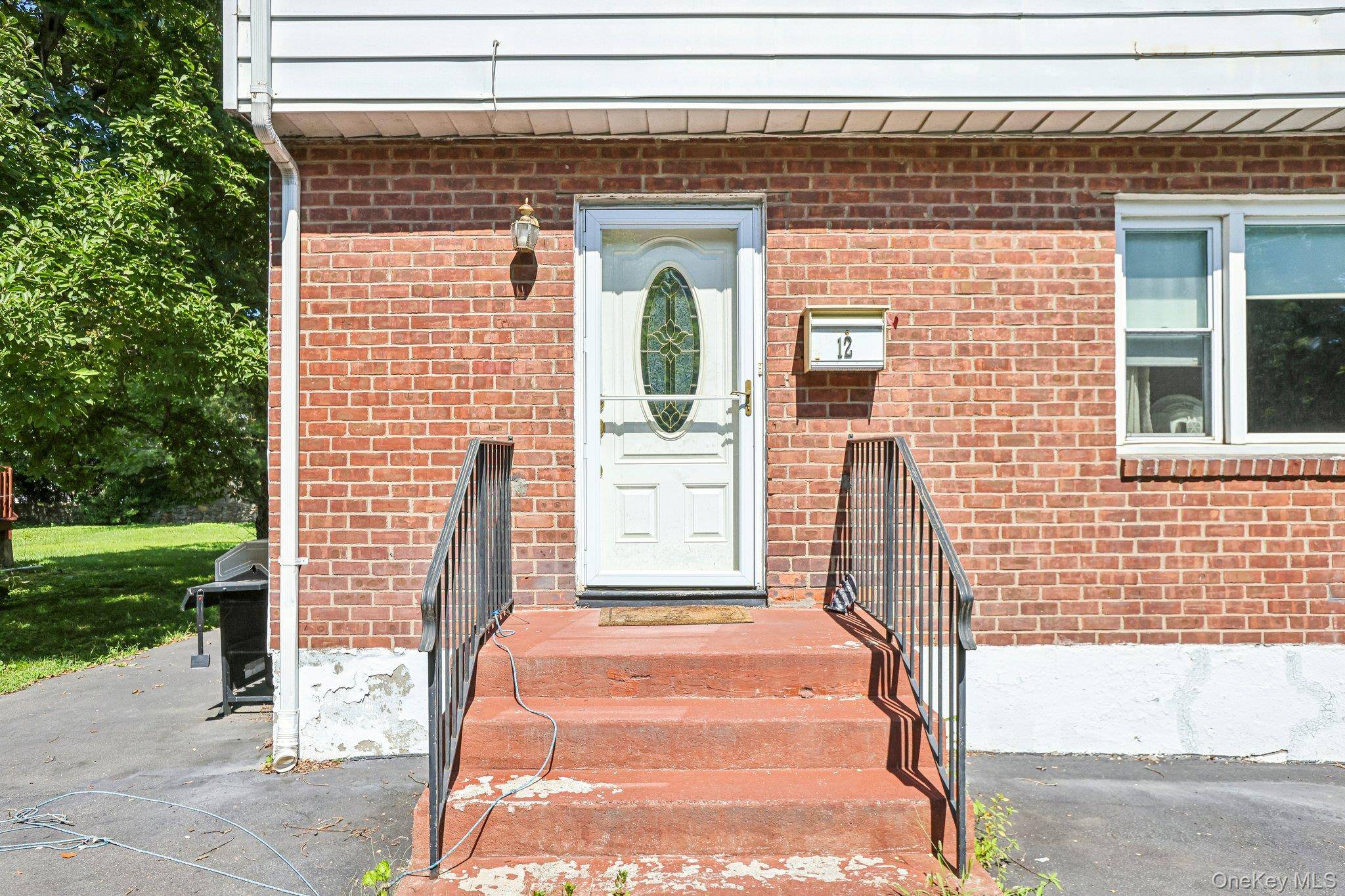 12 Bryn Mawr Pkwy, Bronxville, NY 10708