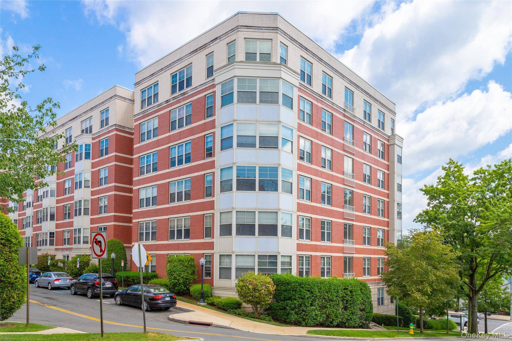 300 Mamaroneck AVE #201, White Plains, NY 10605