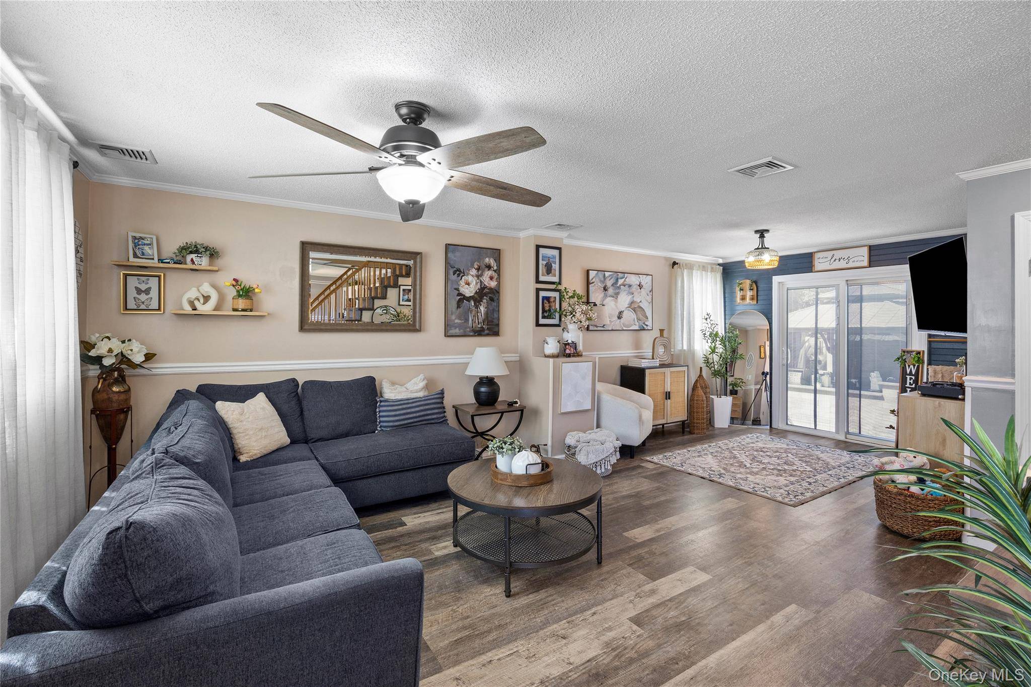 1430 12th ST, West Babylon, NY 11704