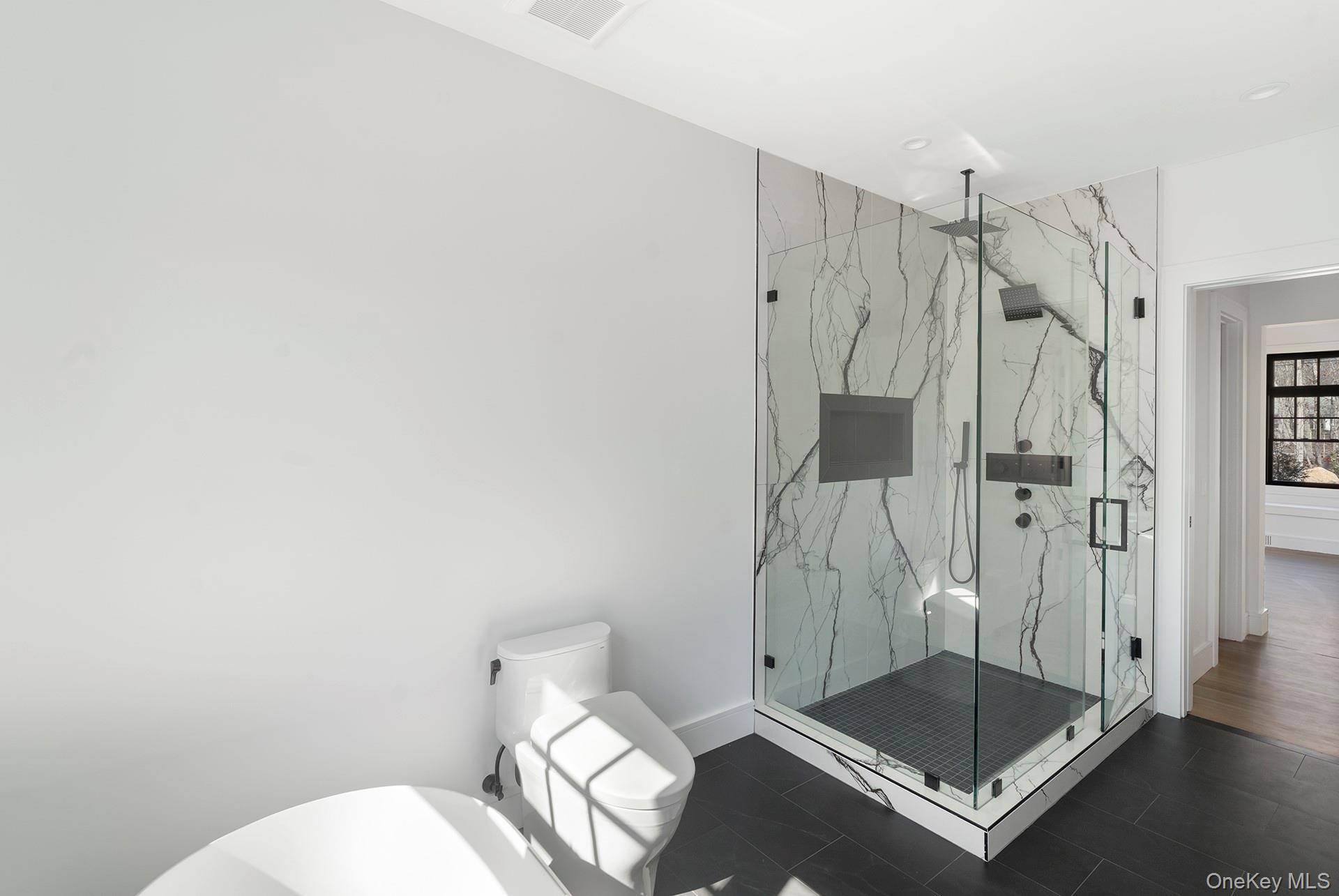 46 Towhee TRL, East Hampton, NY 11937