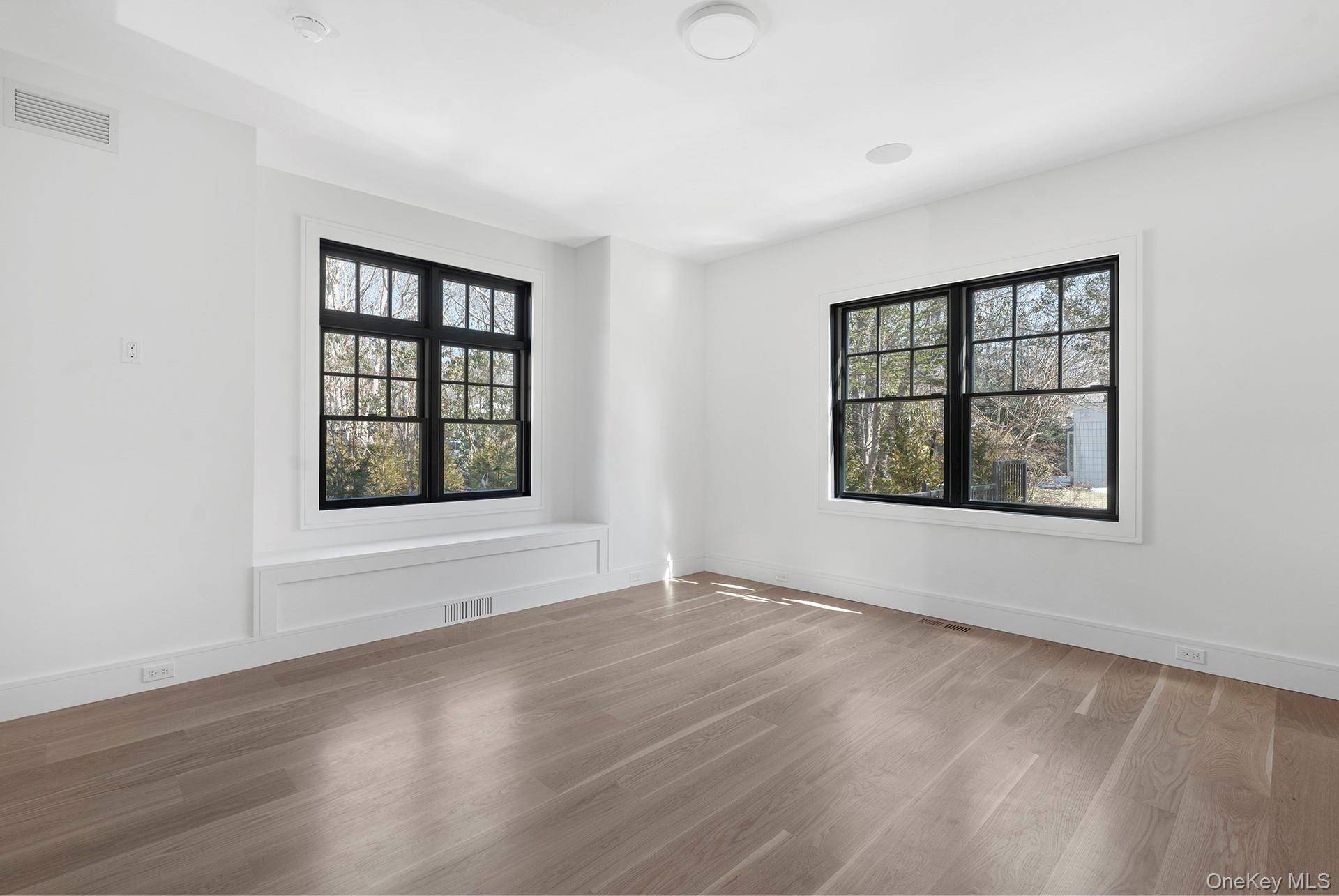 46 Towhee TRL, East Hampton, NY 11937