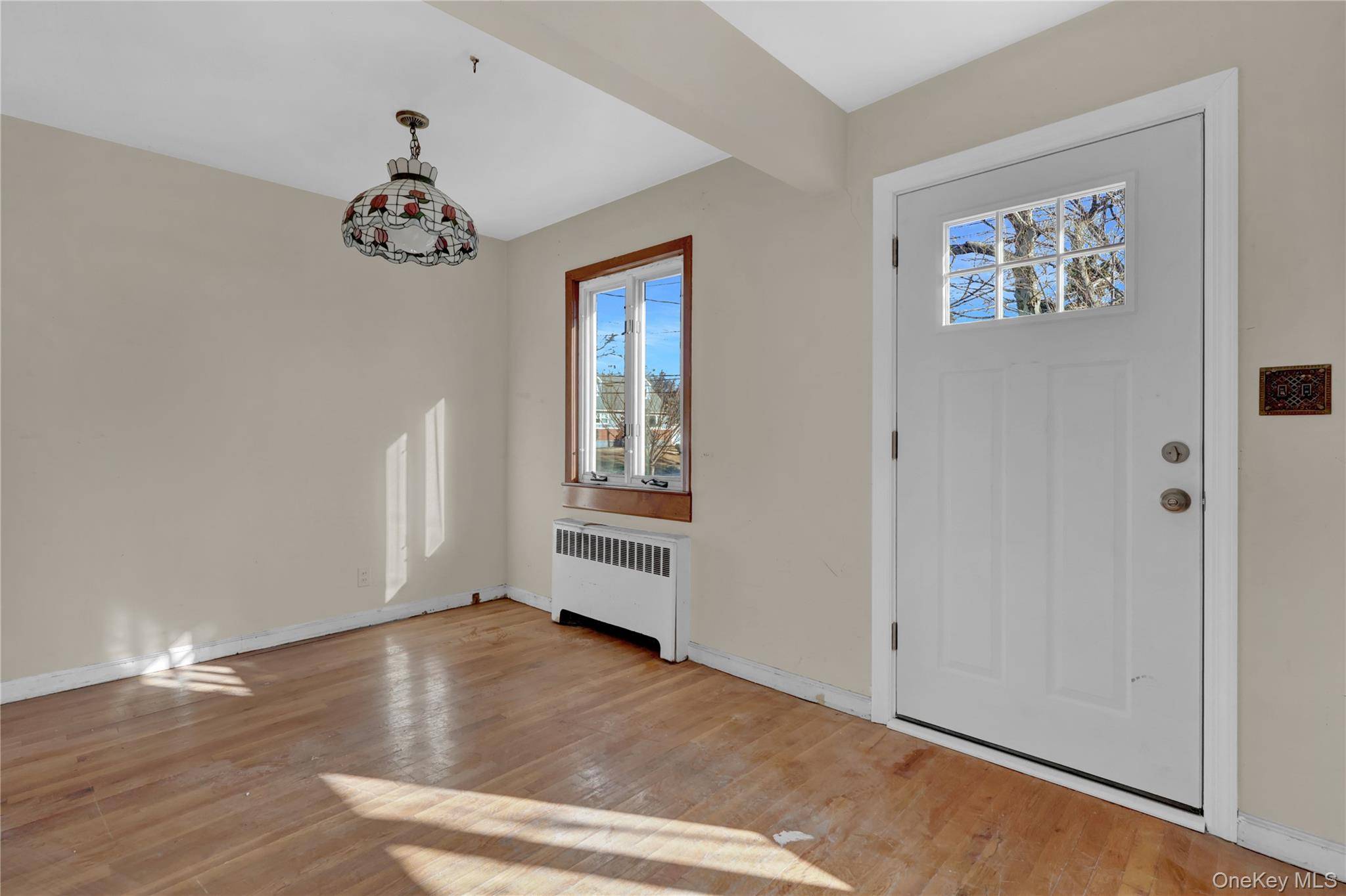 140 Arlington AVE, Valley Stream, NY 11580